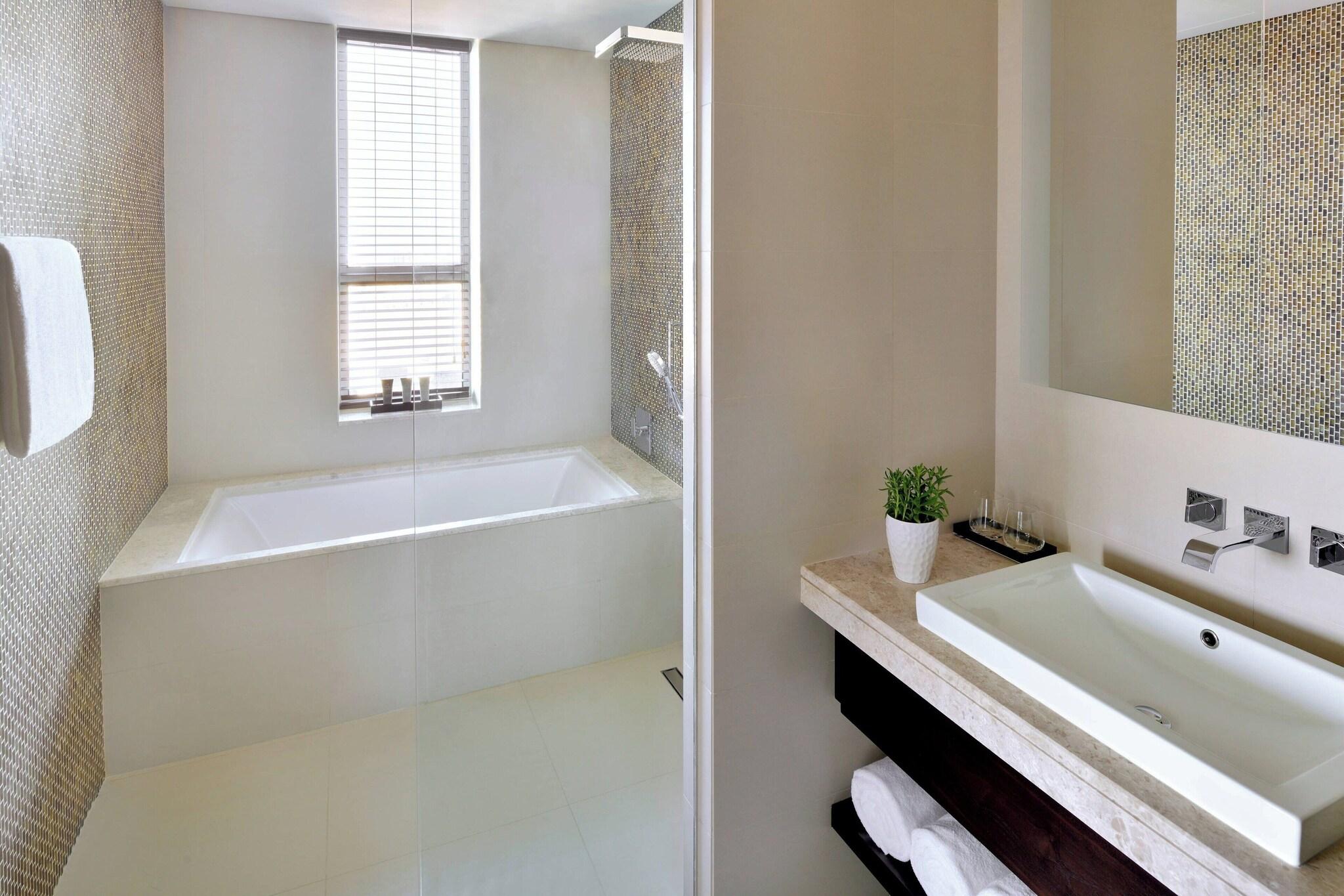 Suite Executive King Bed