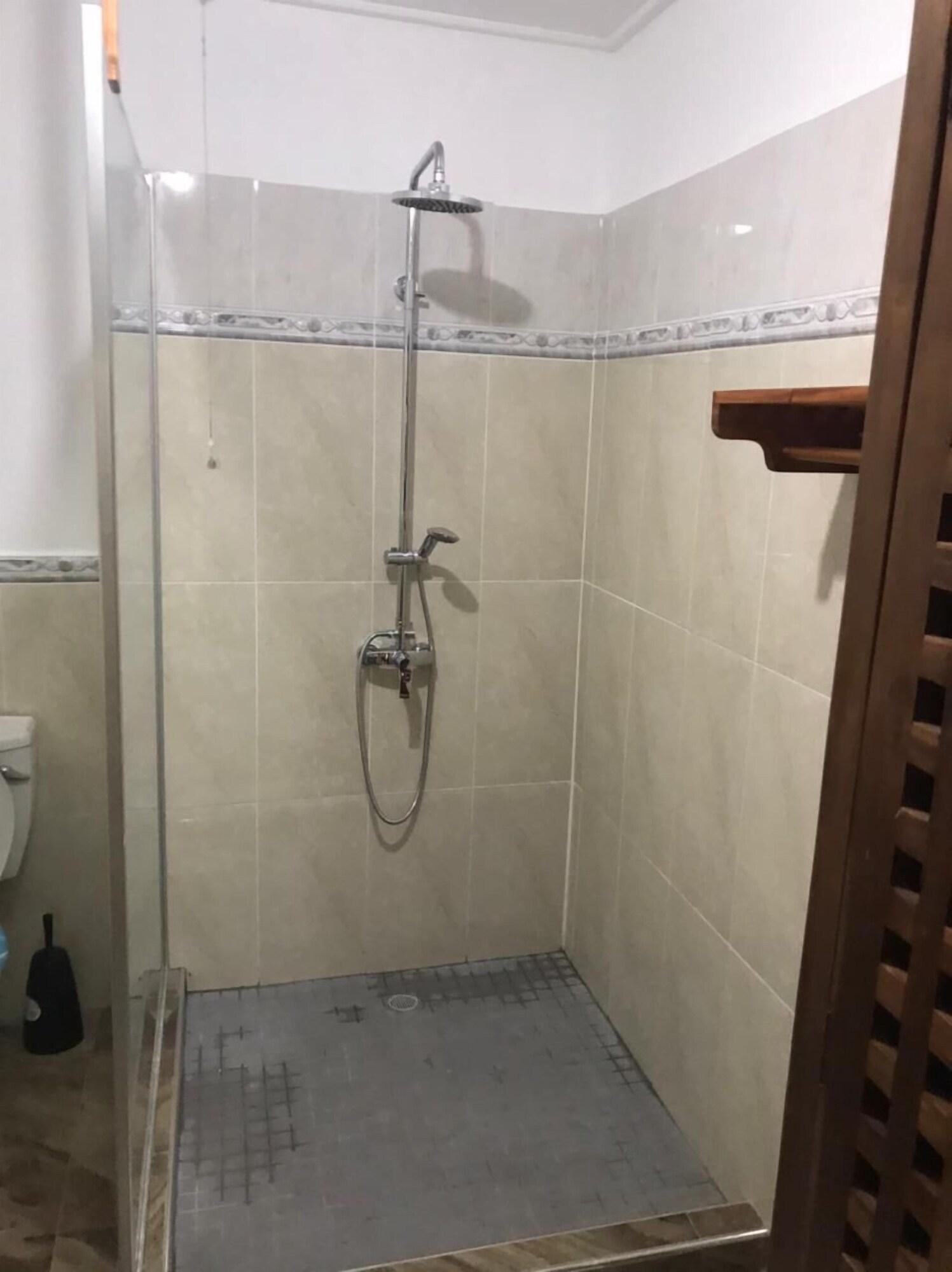 Studio King Size Bed