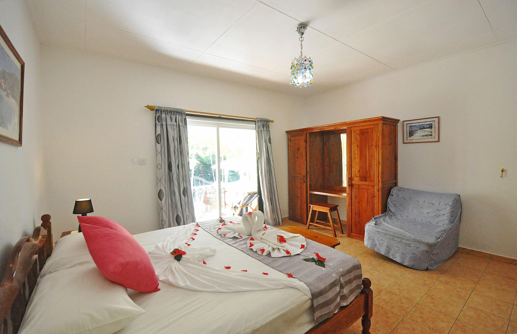 Apartment King Bed One Bedroom 