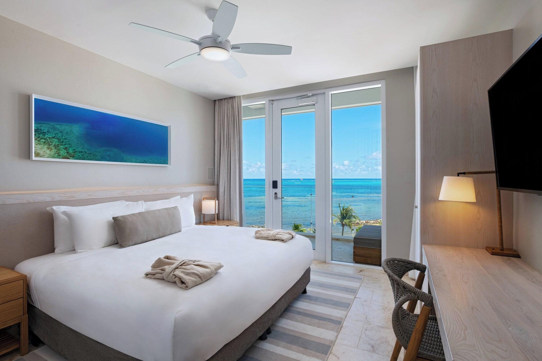 Studio Ocean View King Bed