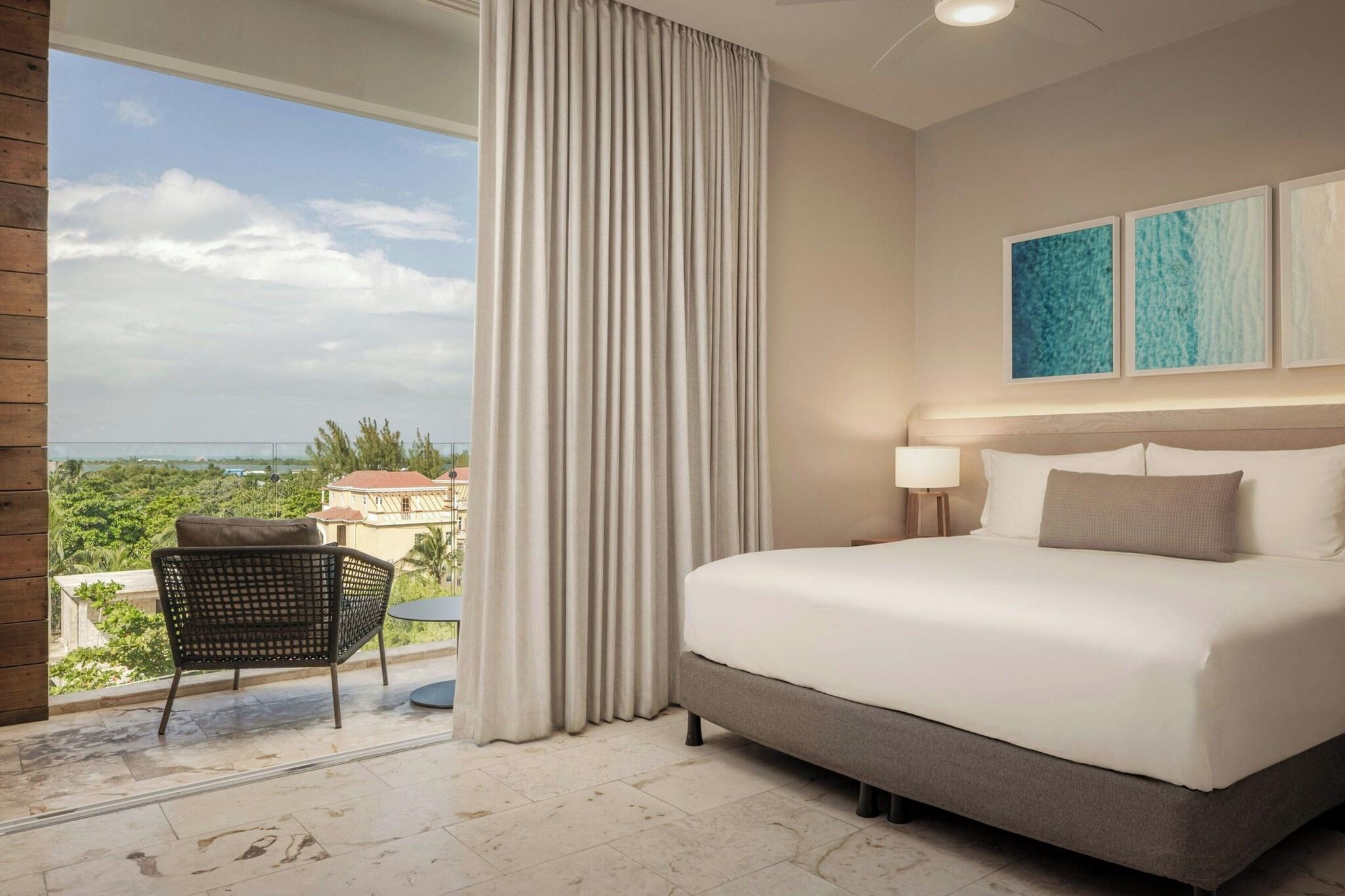 Suite Resort View