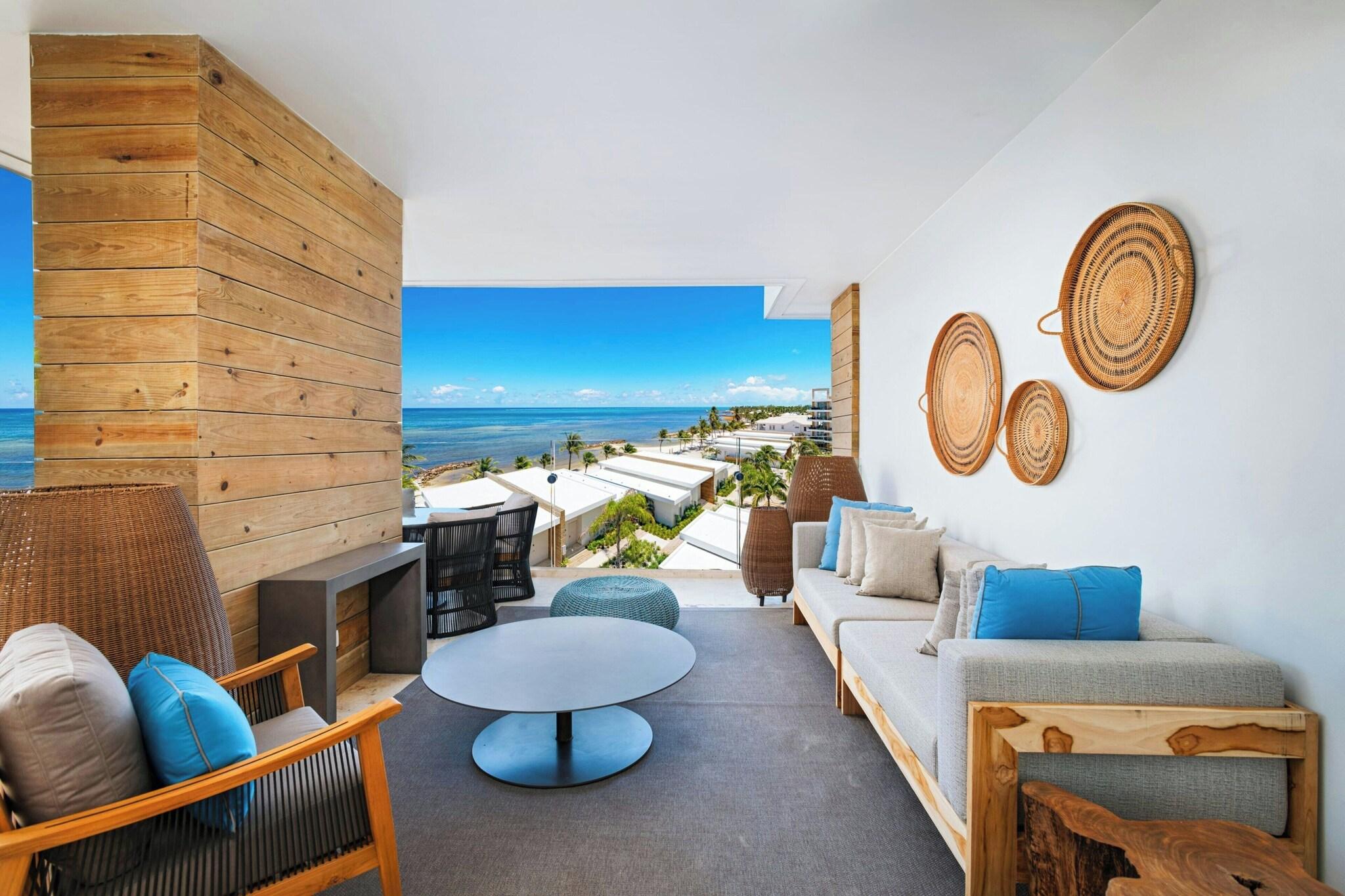 Suite Ocean View King Bed