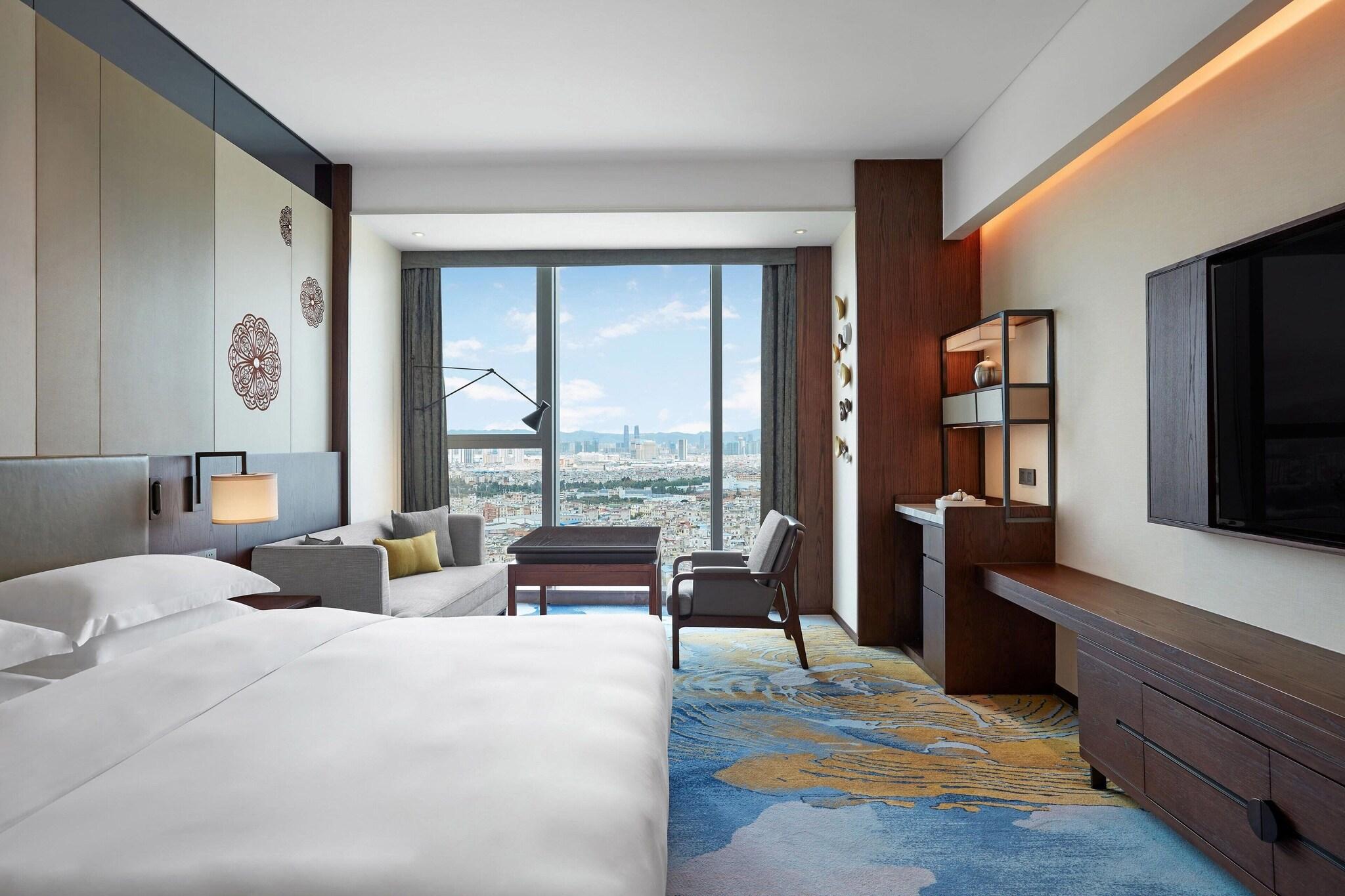 Double City View King Bed