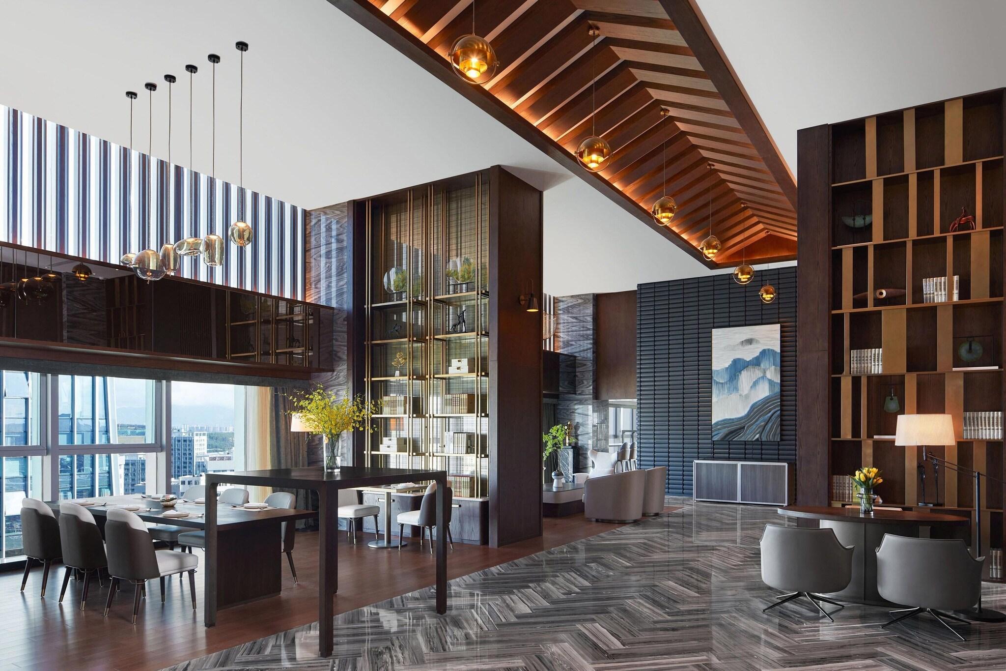 Double Club City View