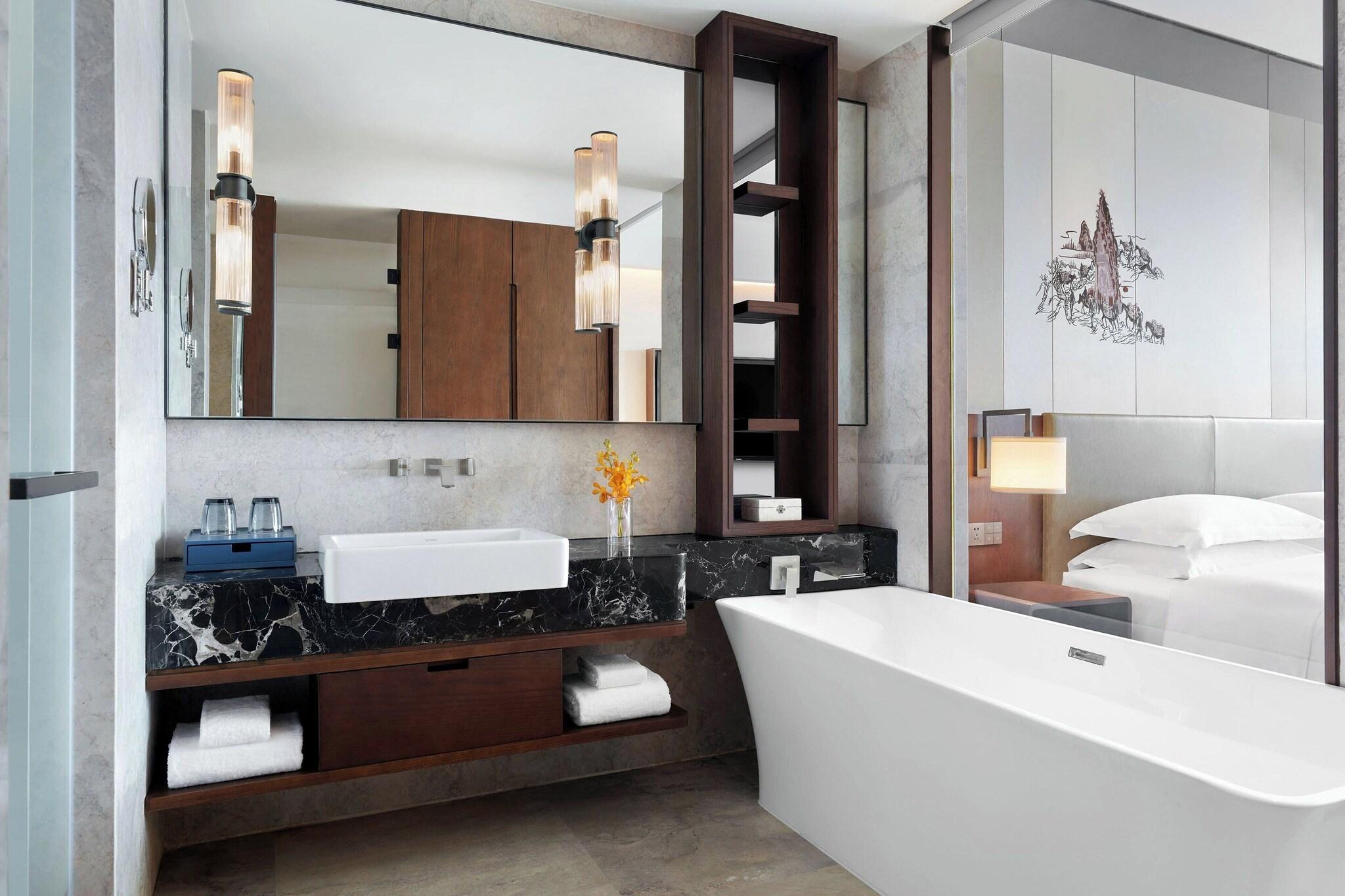 Double City View King Bed