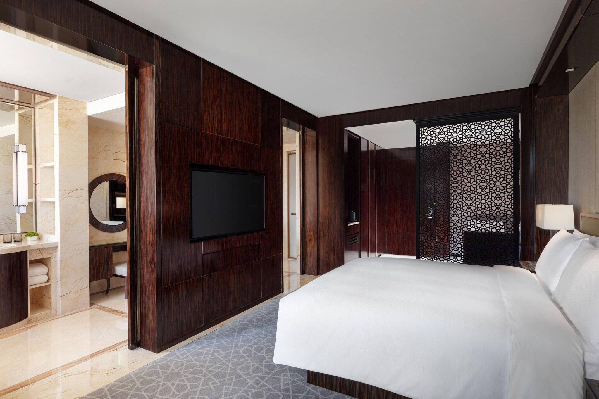 Double Executive King Bed