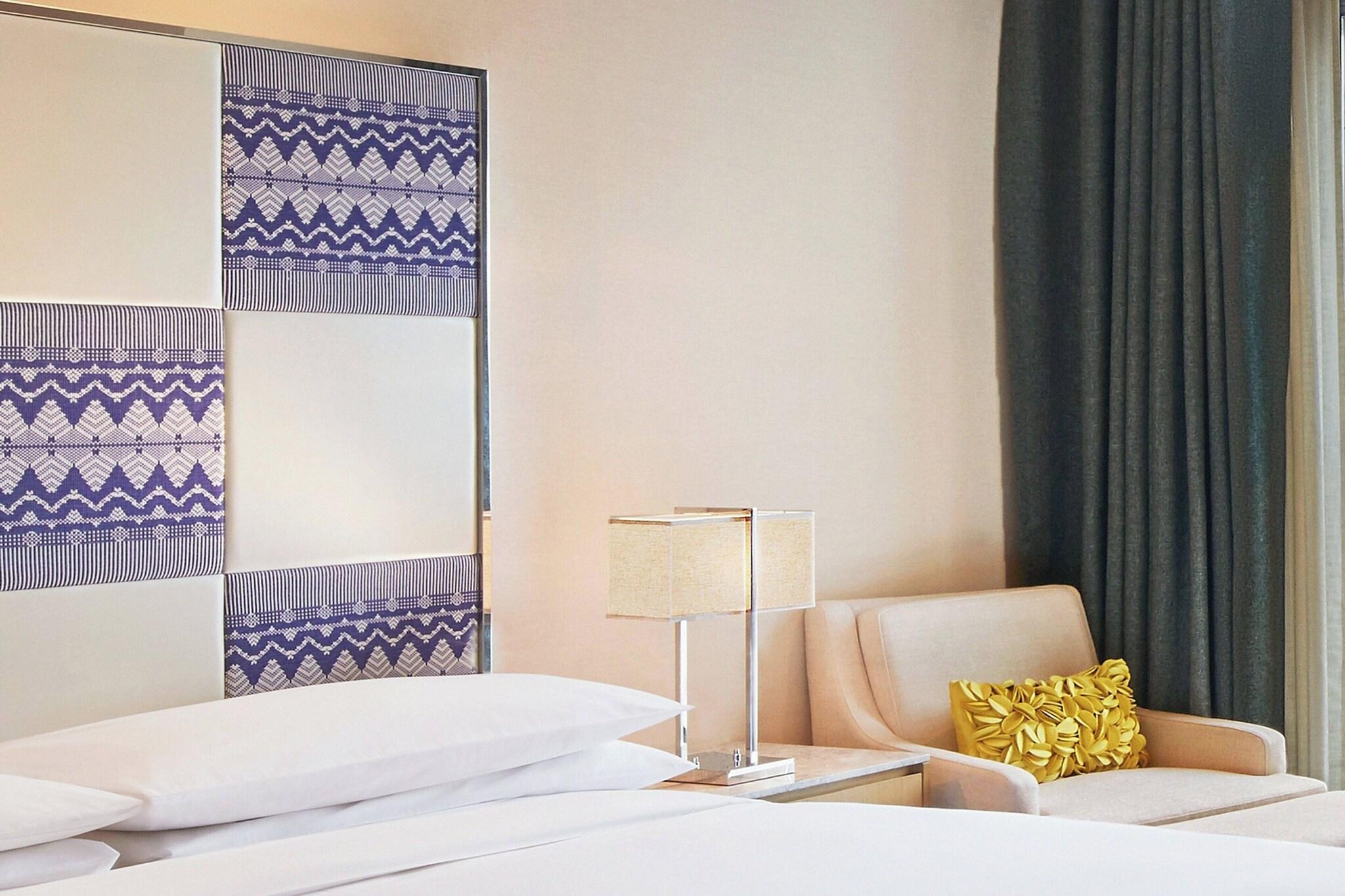 Double Deluxe King Bed