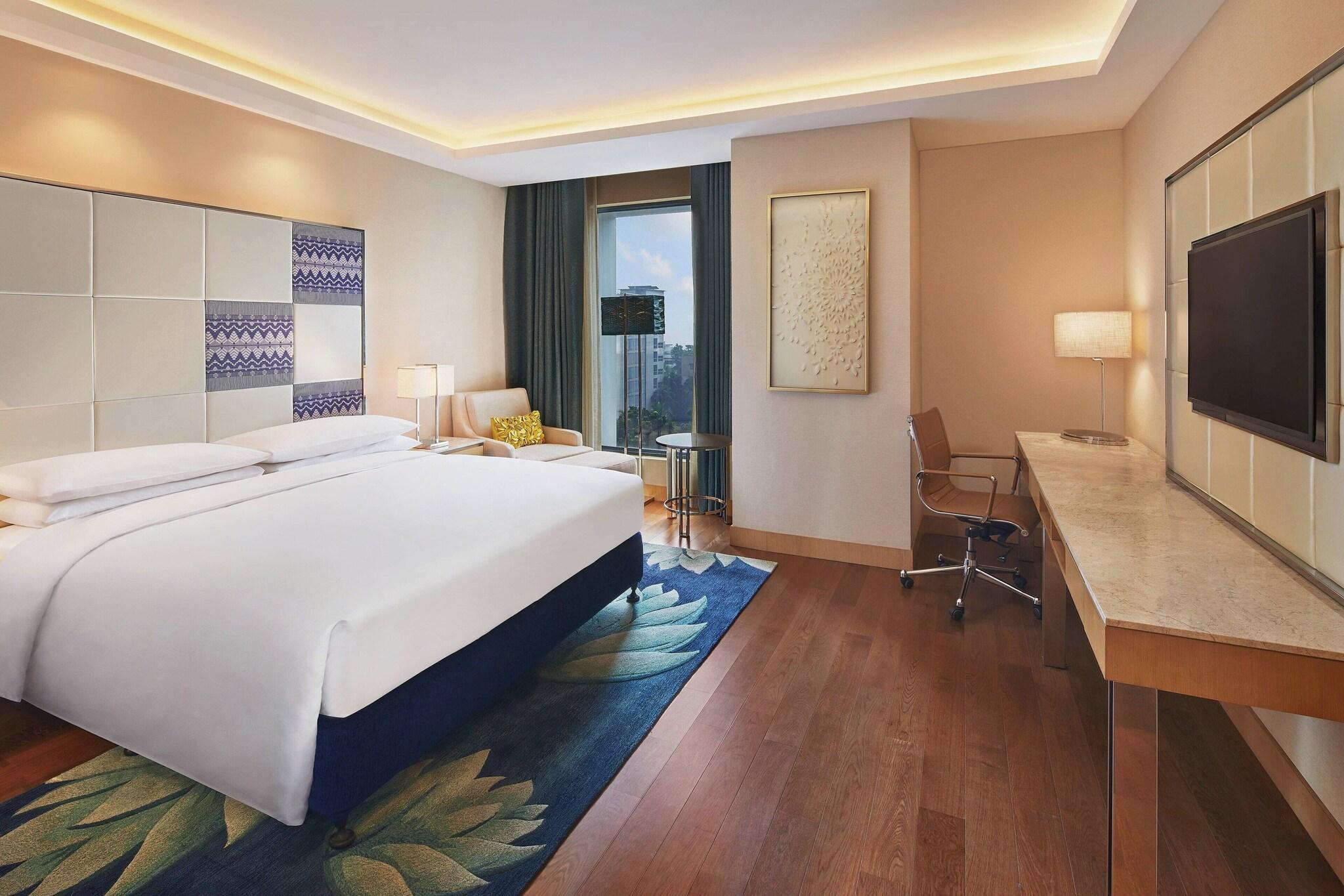 Double Deluxe King Bed