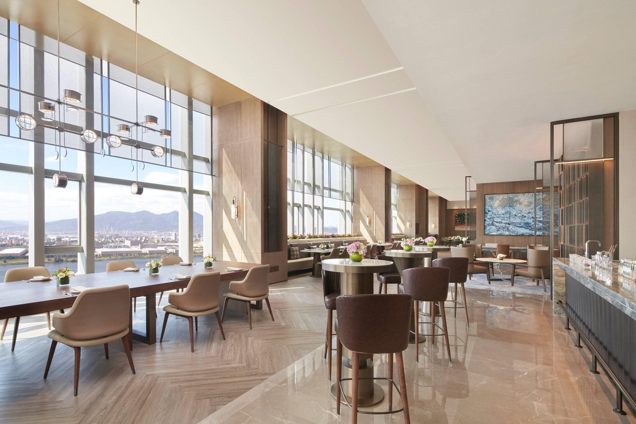 Double Club with Views