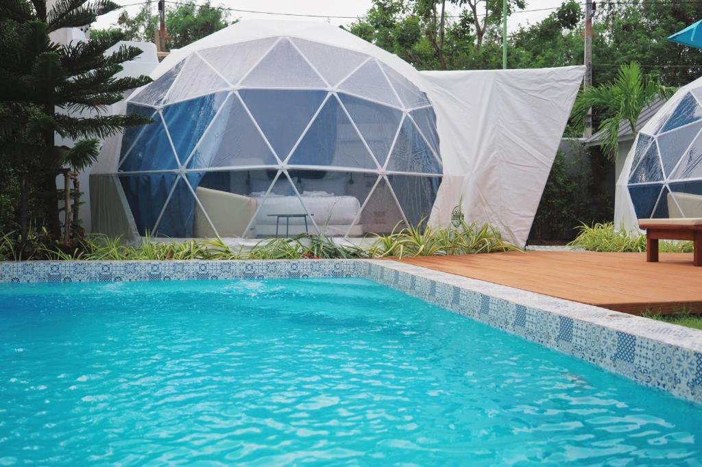 Family Room Two King Beds