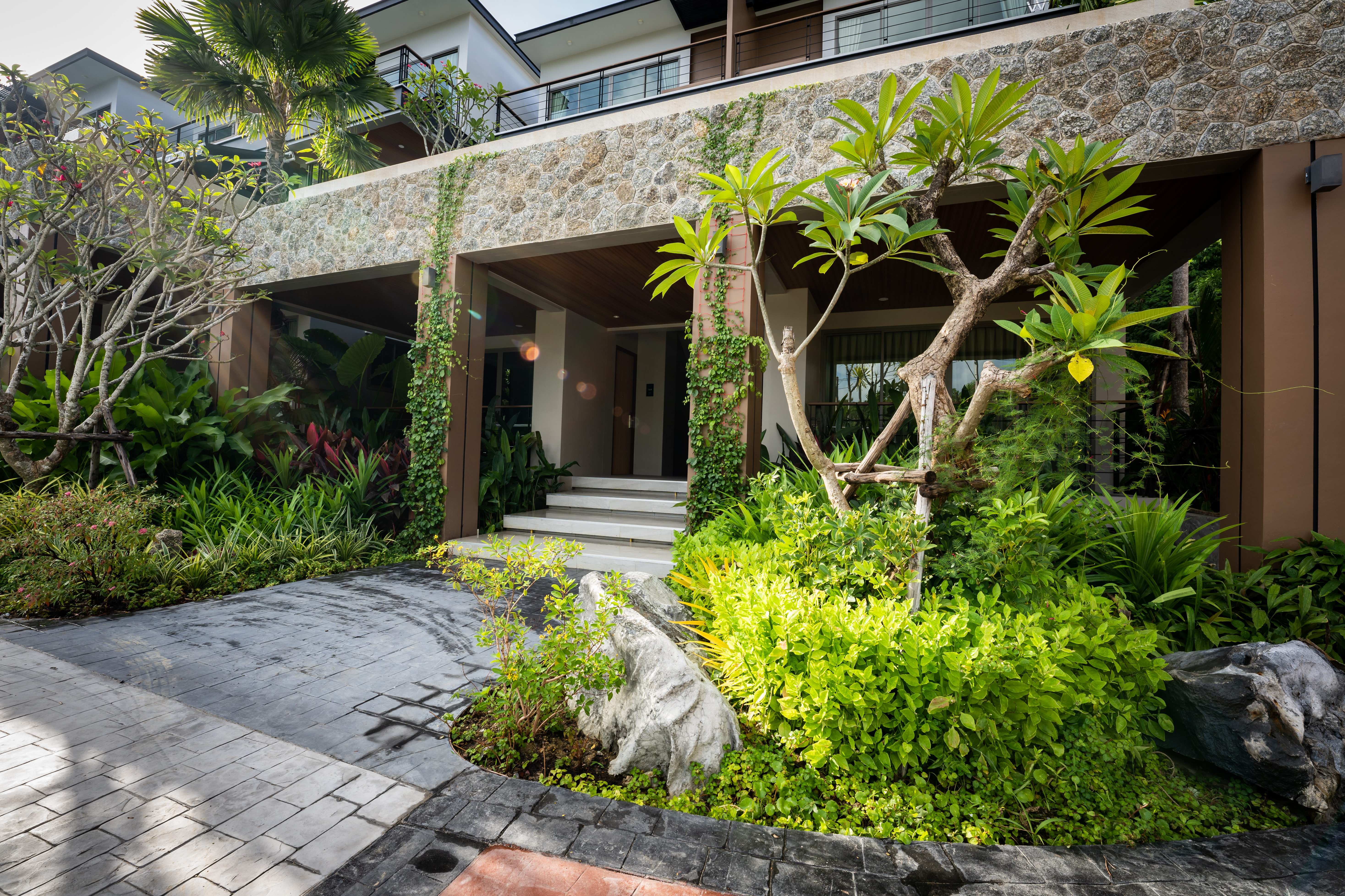 Villa Garden View with Balcony