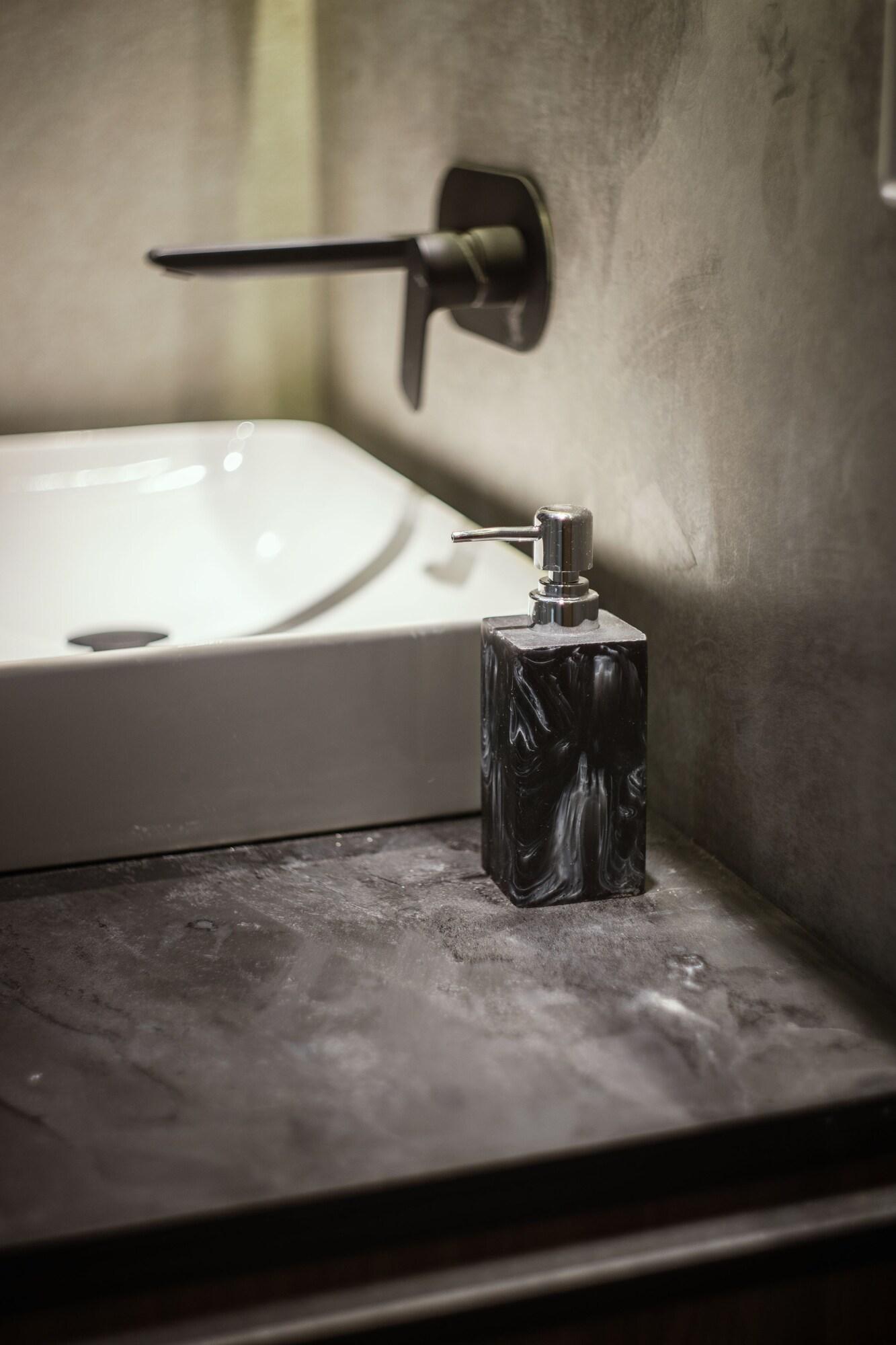 Apartment Two Queen Beds