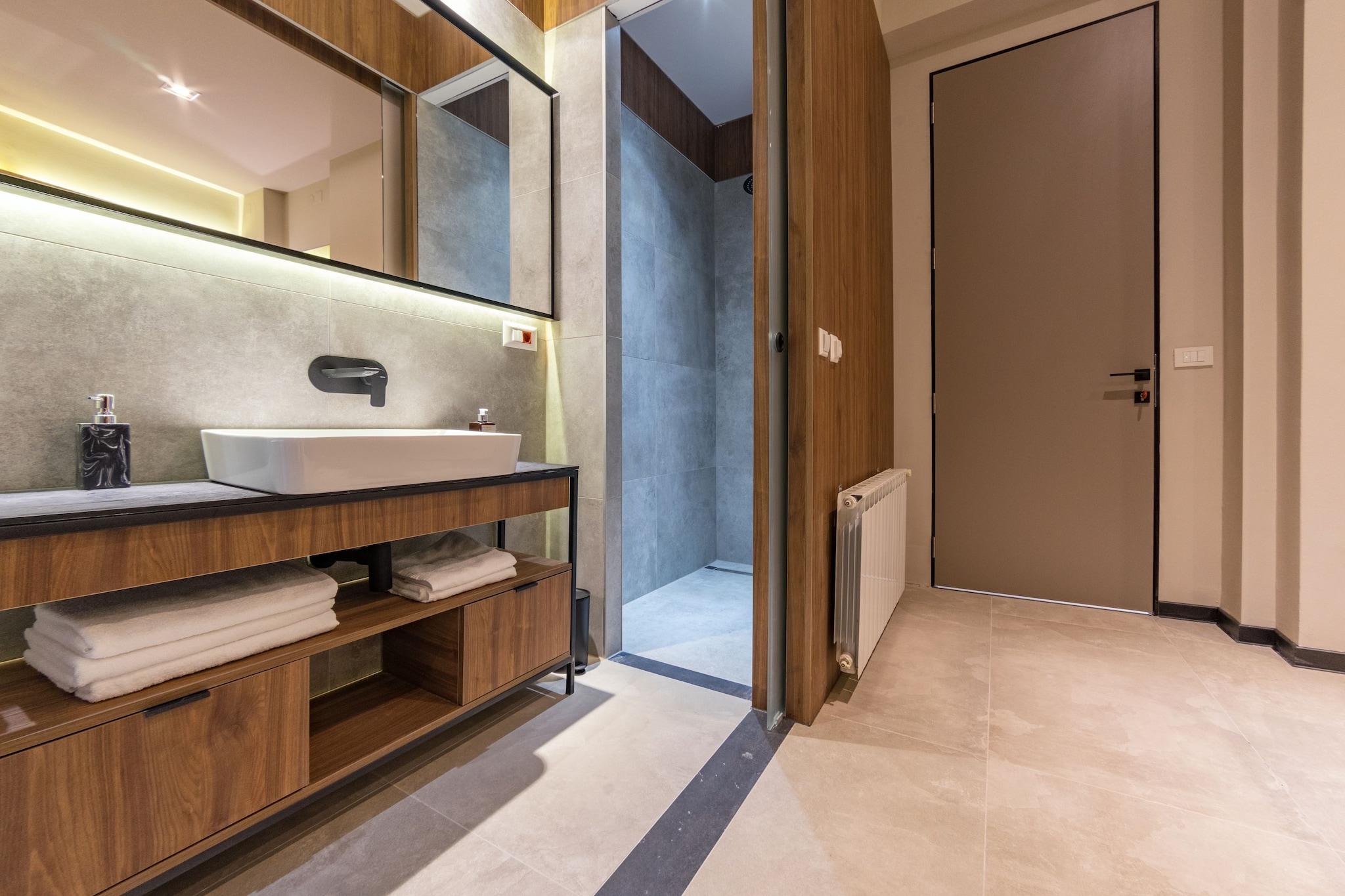 Apartment Two Queen Beds One Bedroom