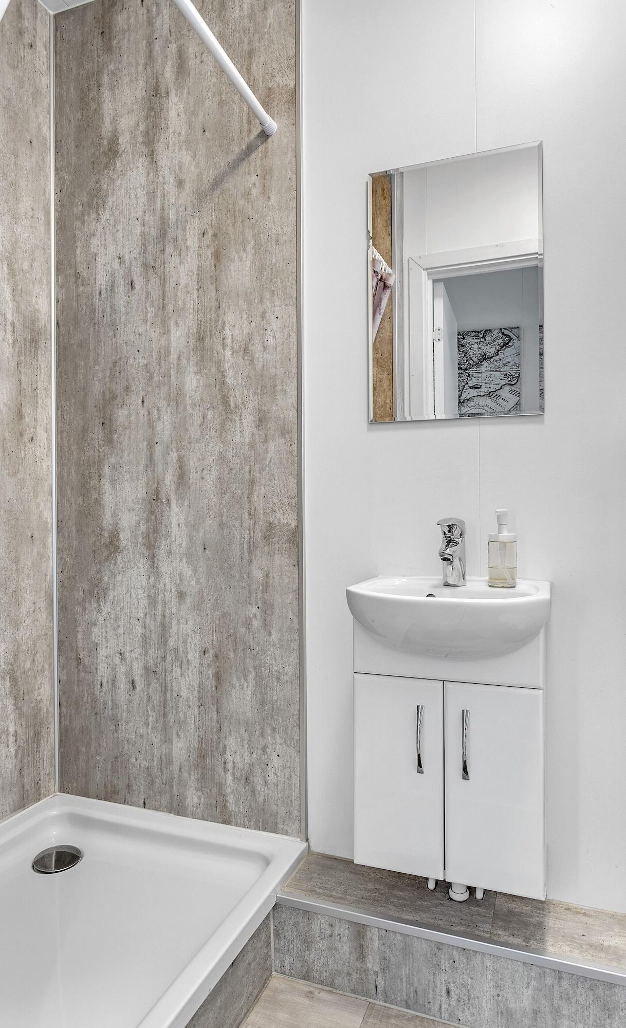 Double Queen Size Bed