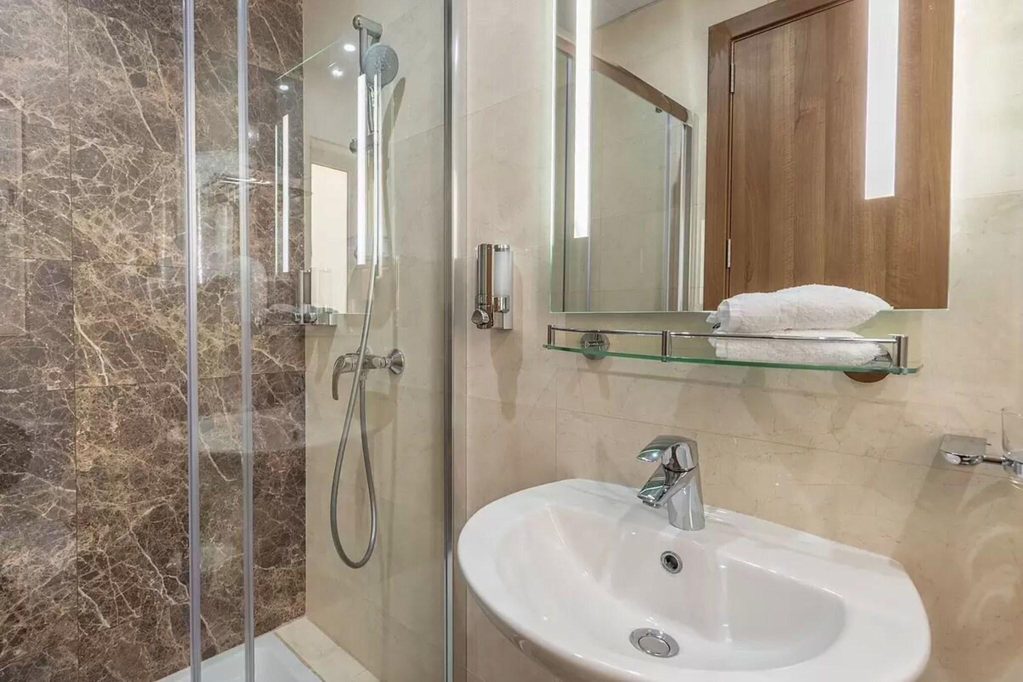 Double King Size Bed