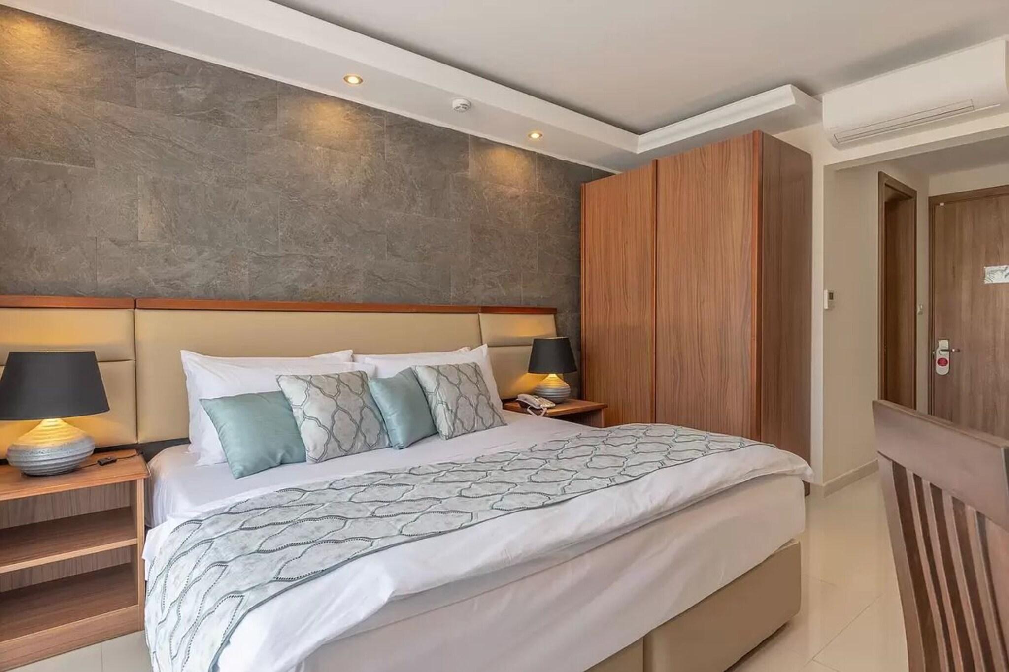 Double King Size Bed