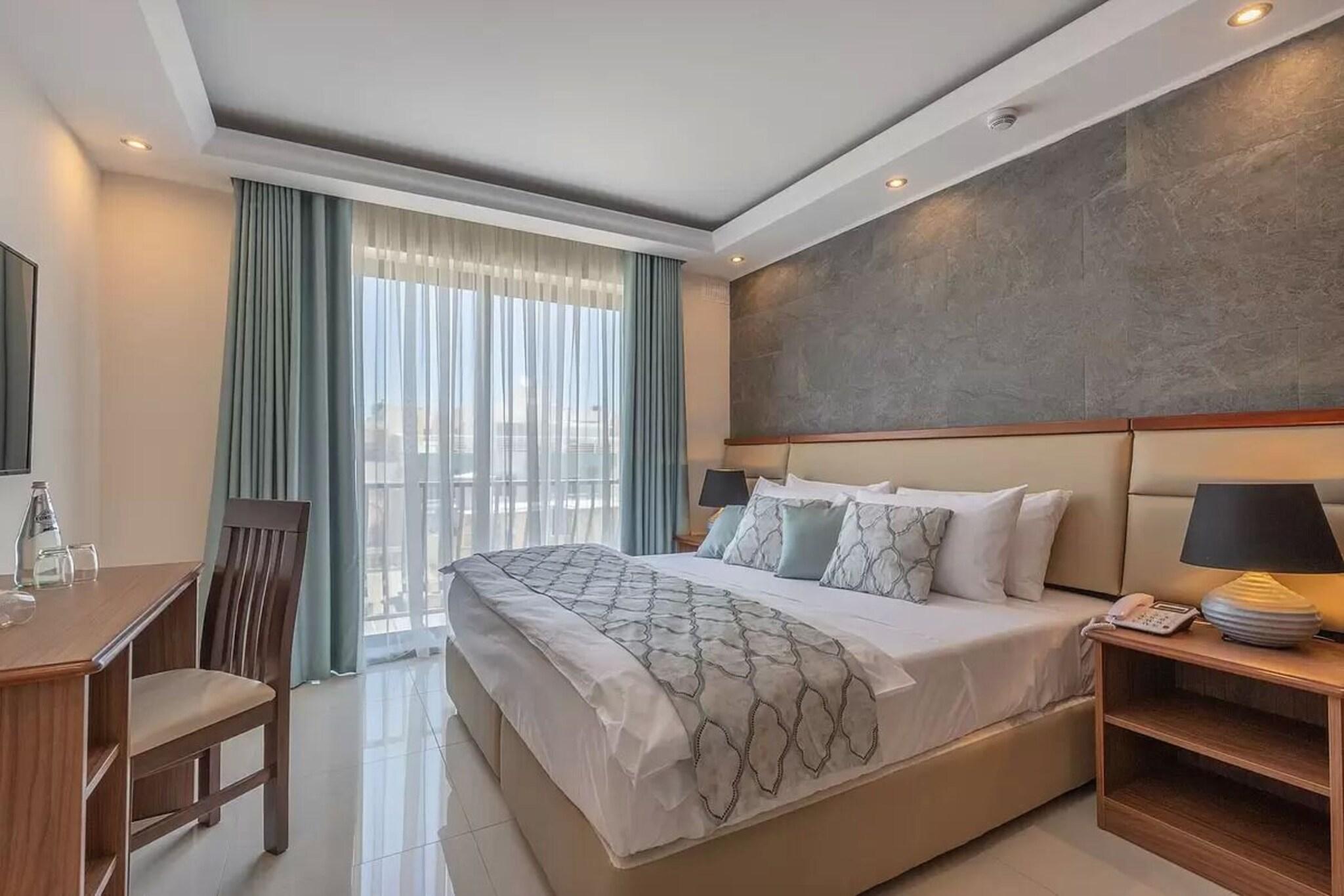 Double King Size Bed