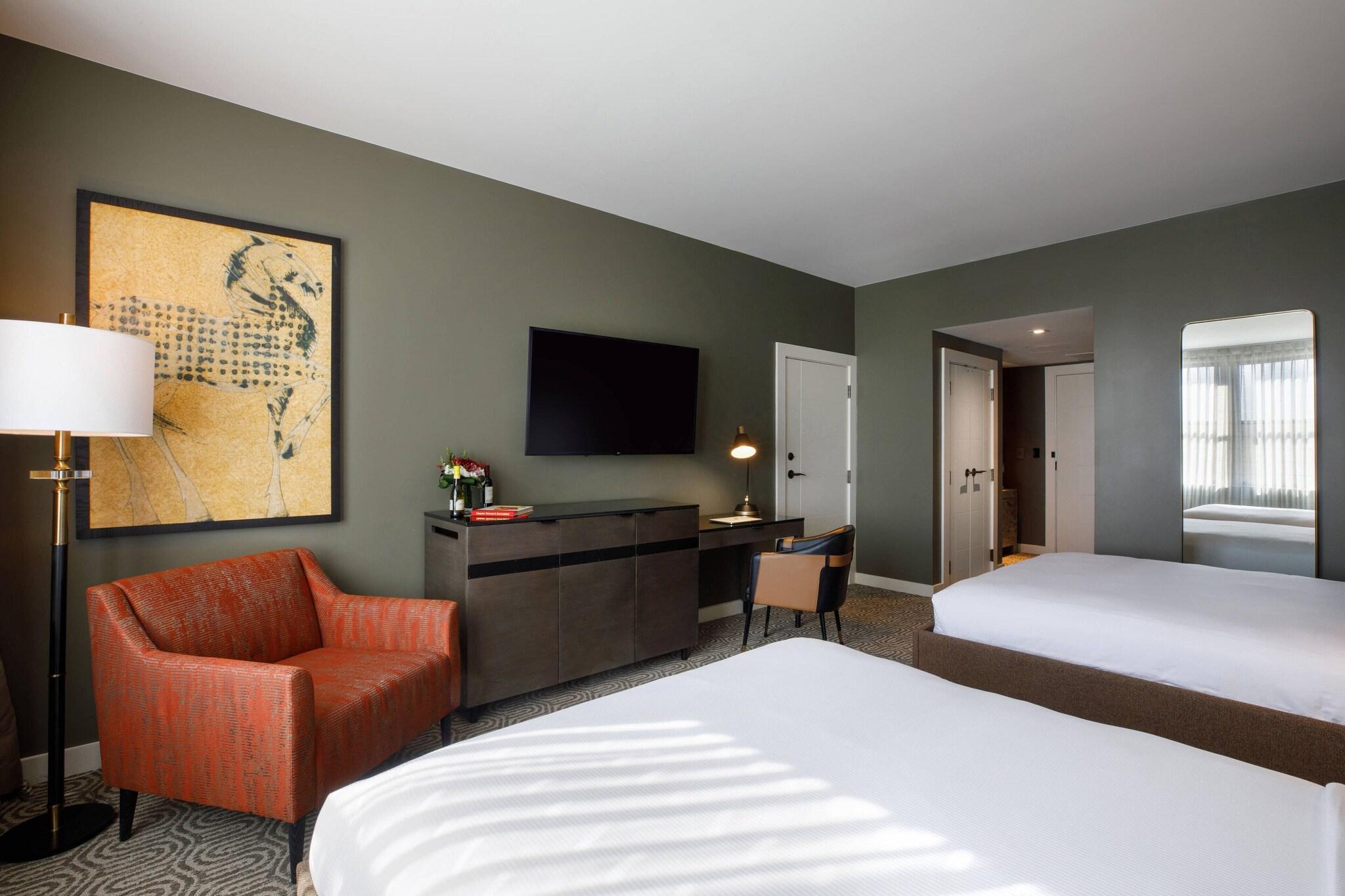 Double Deluxe Two Queen Beds