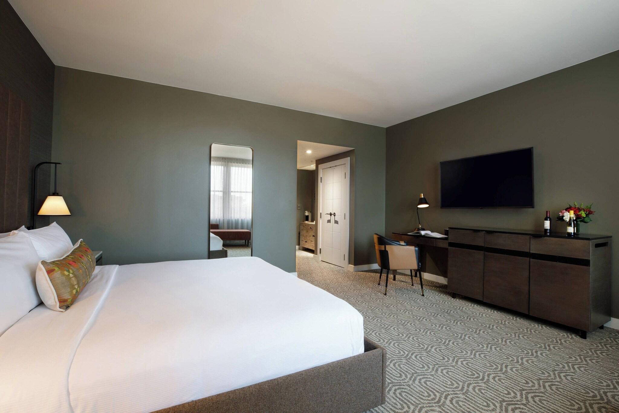 Double Executive King Bed