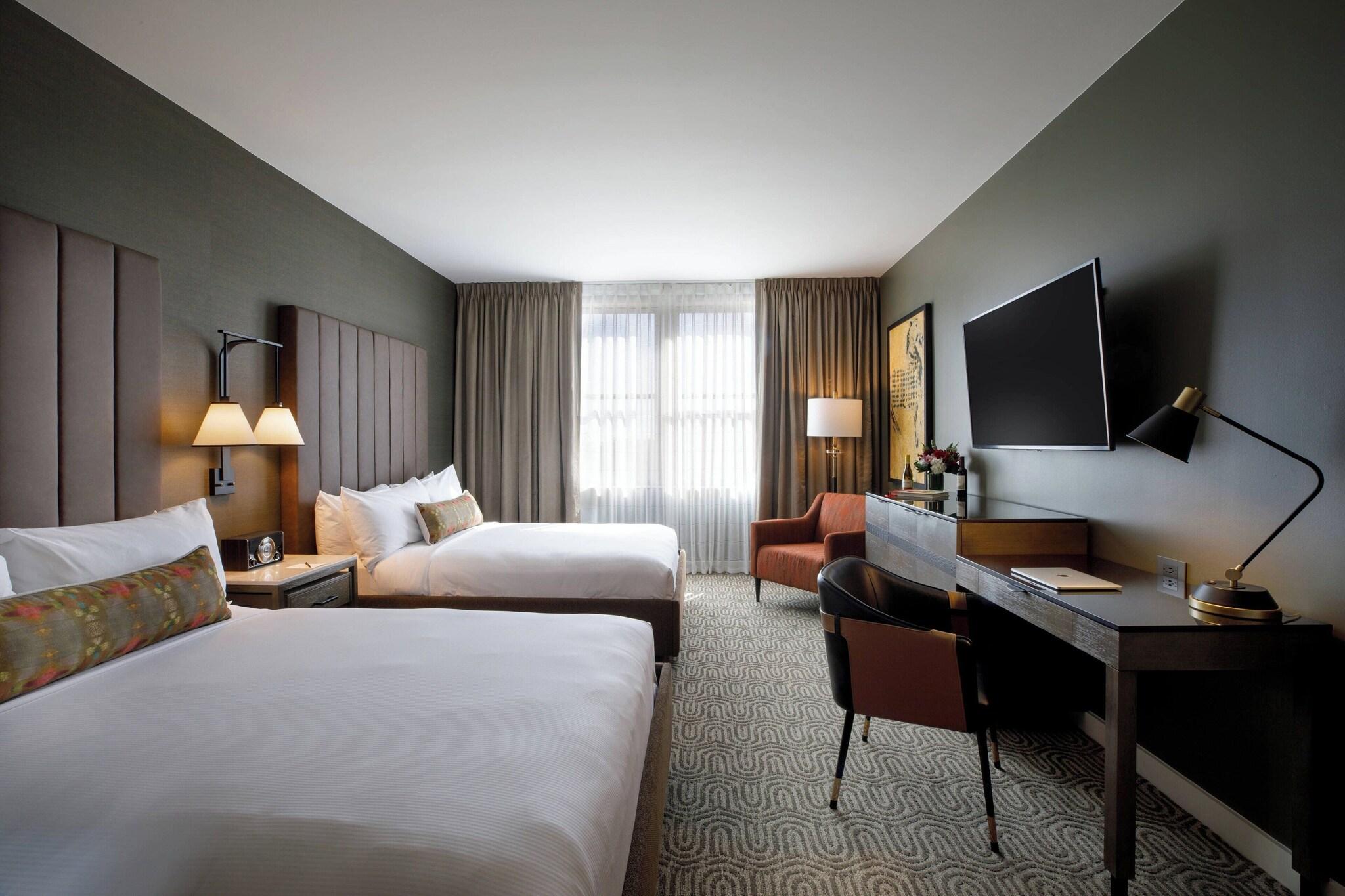 Double Deluxe Two Queen Beds