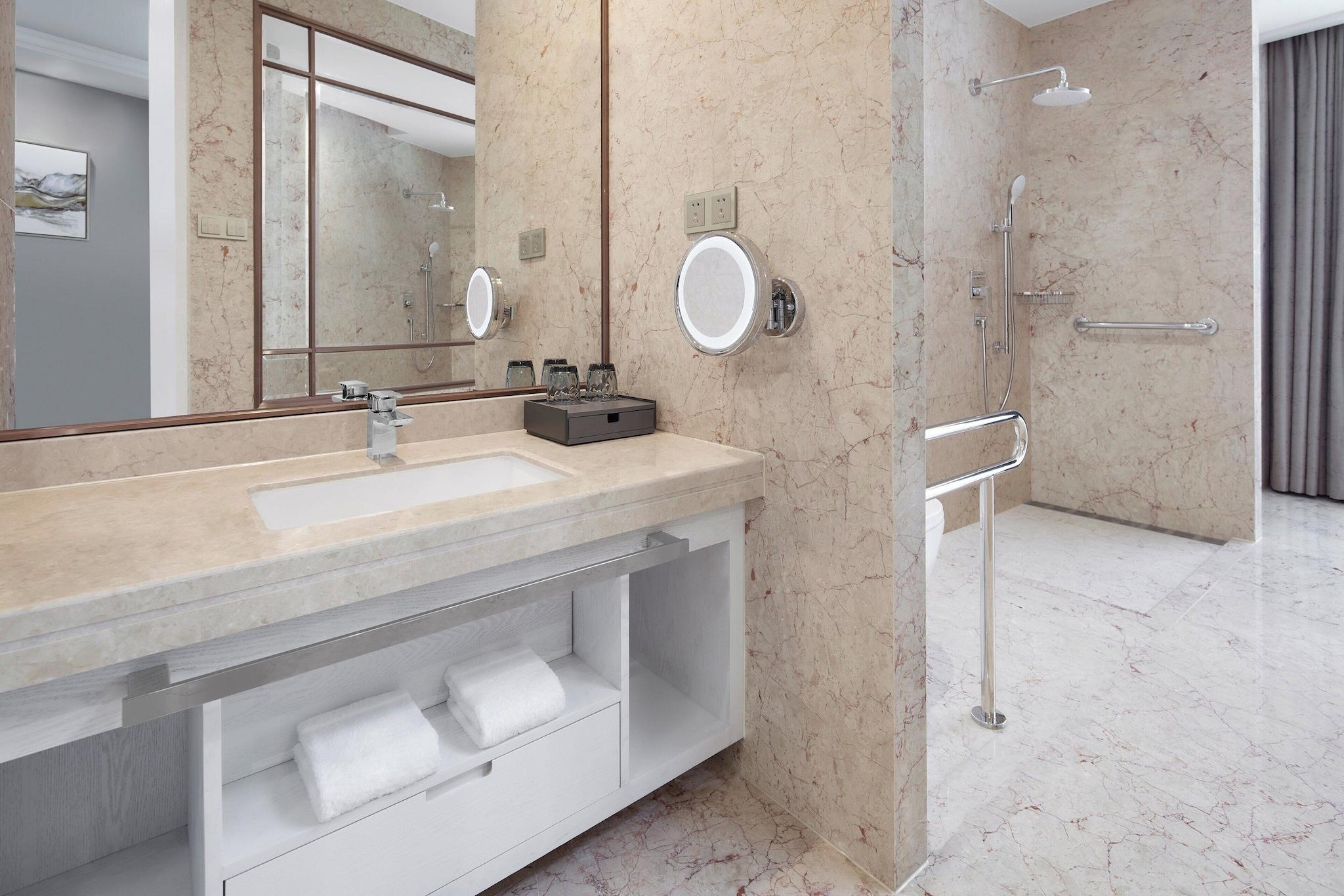 Double King Size Bed