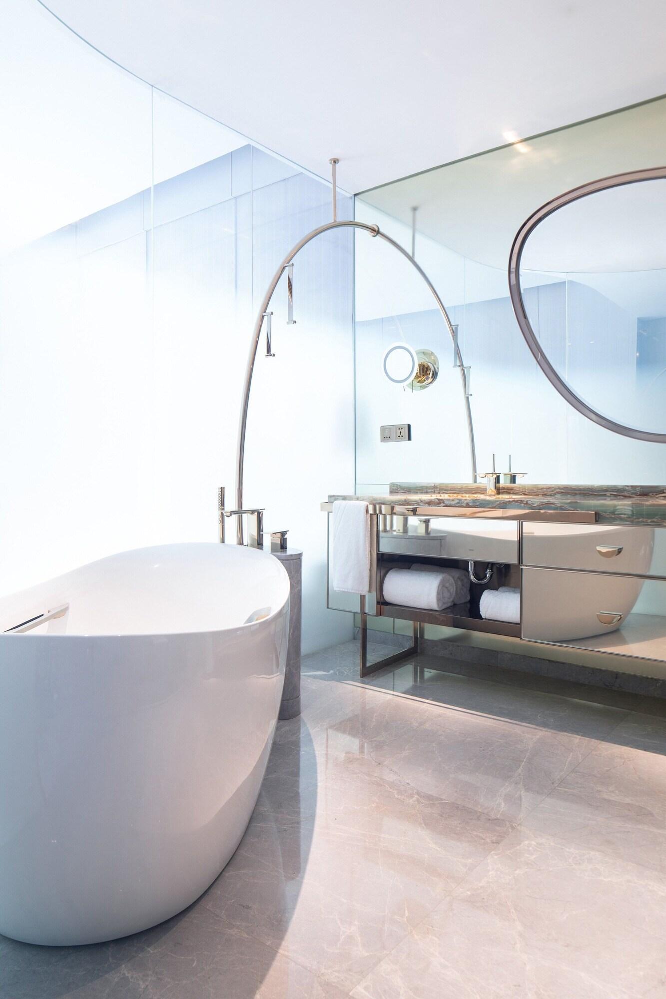 Suite King Bed One Bedroom 