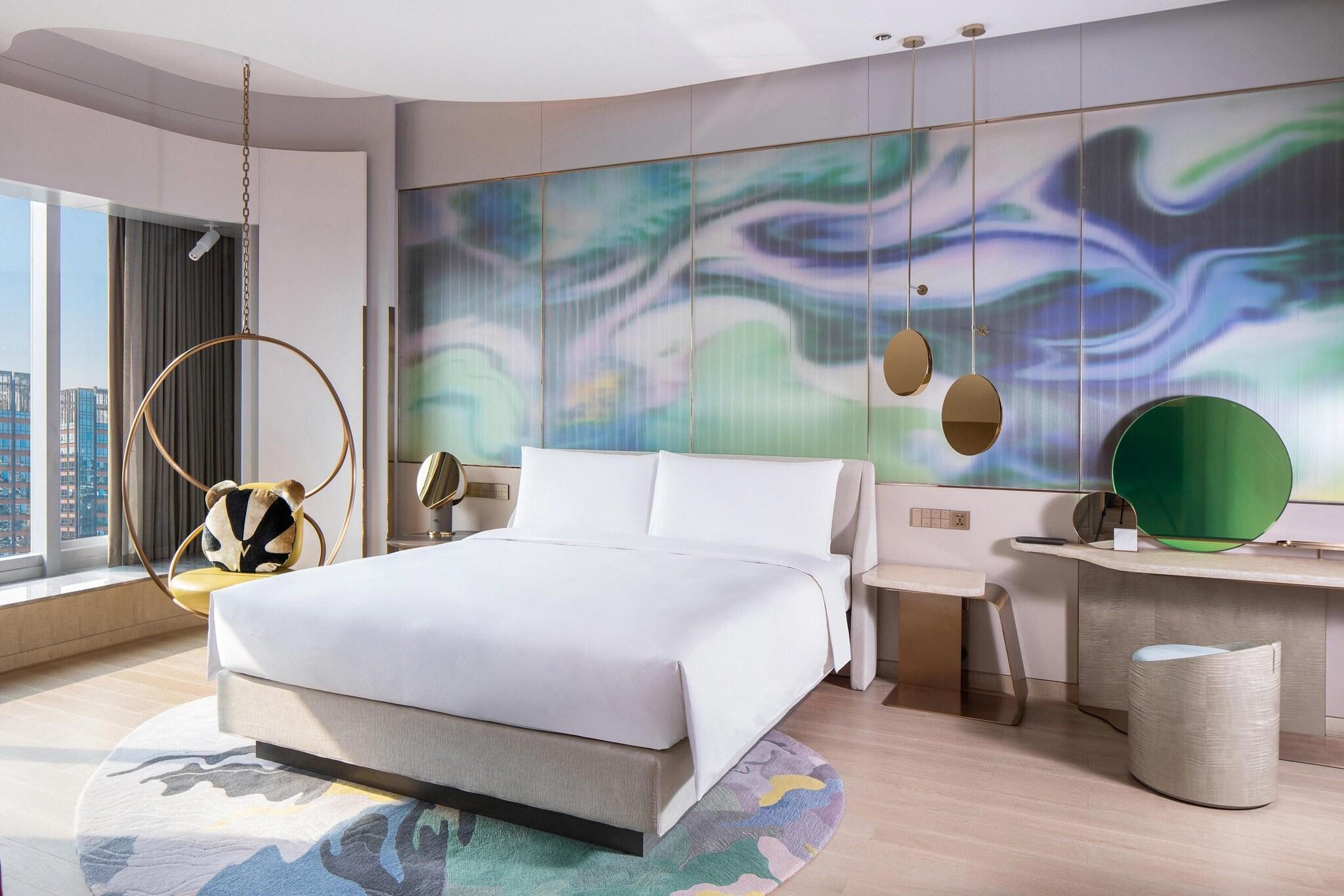 Suite King Bed One Bedroom 