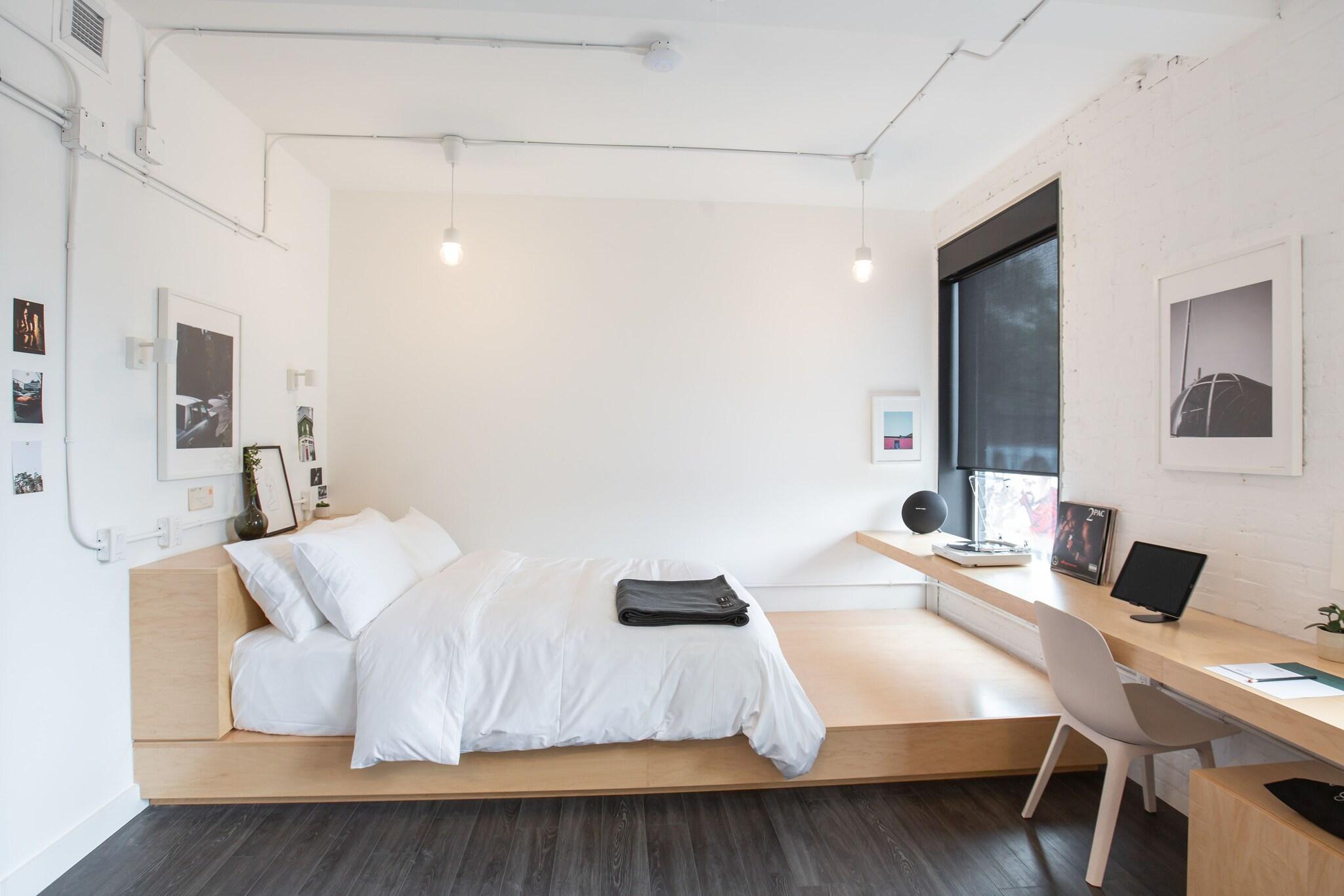 Double Queen Size Bed