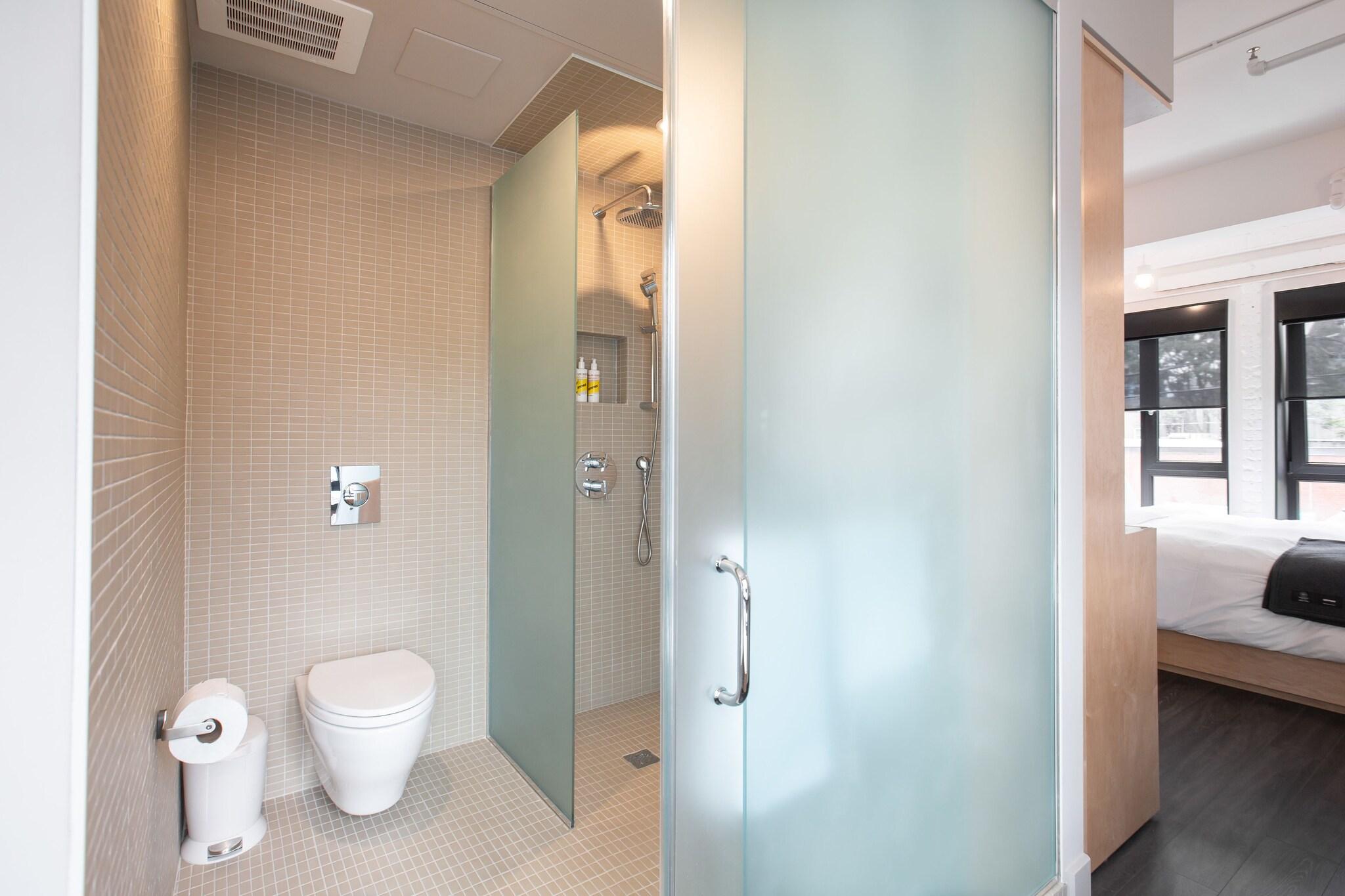 Studio King Size Bed