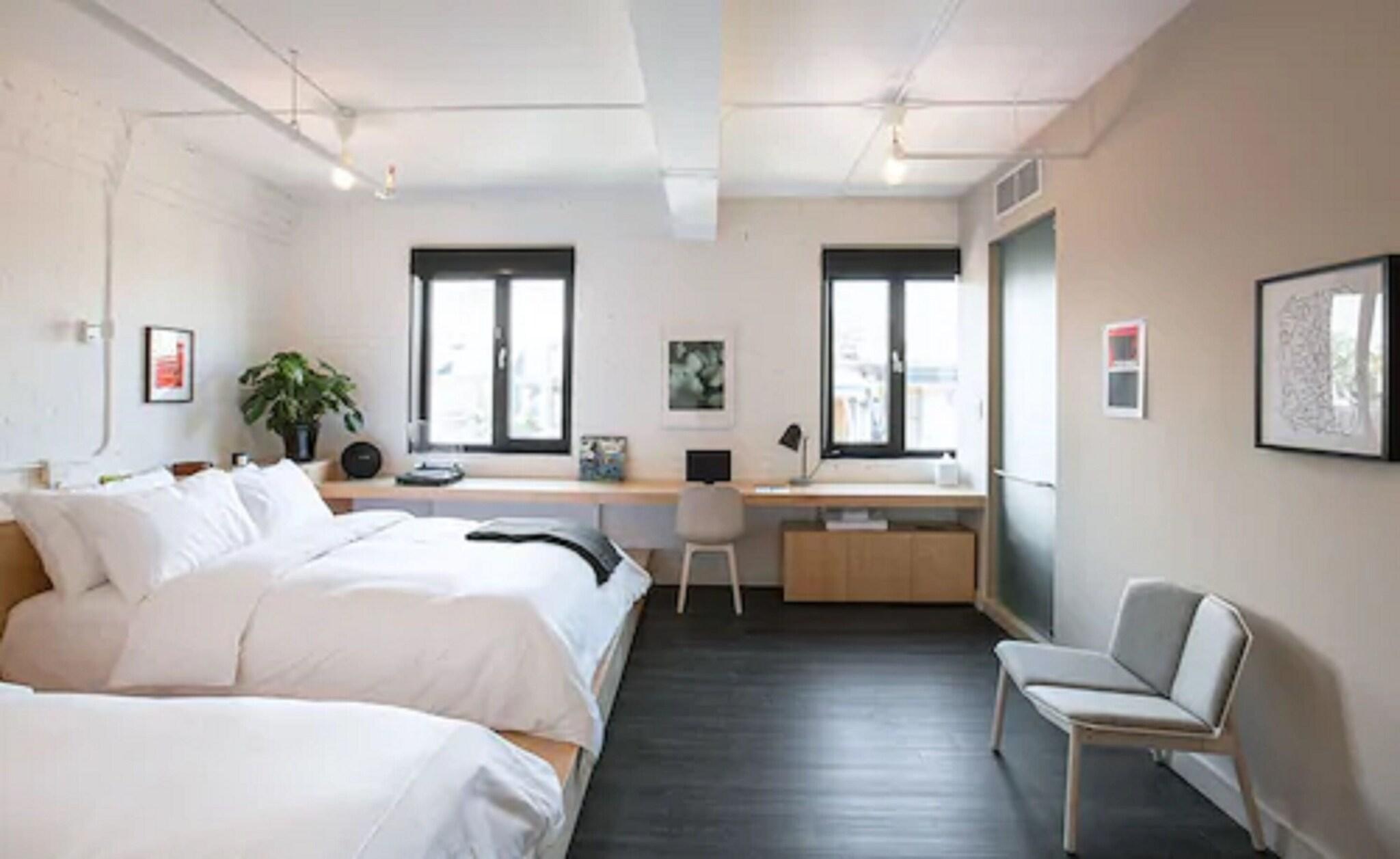 Studio King Size Bed