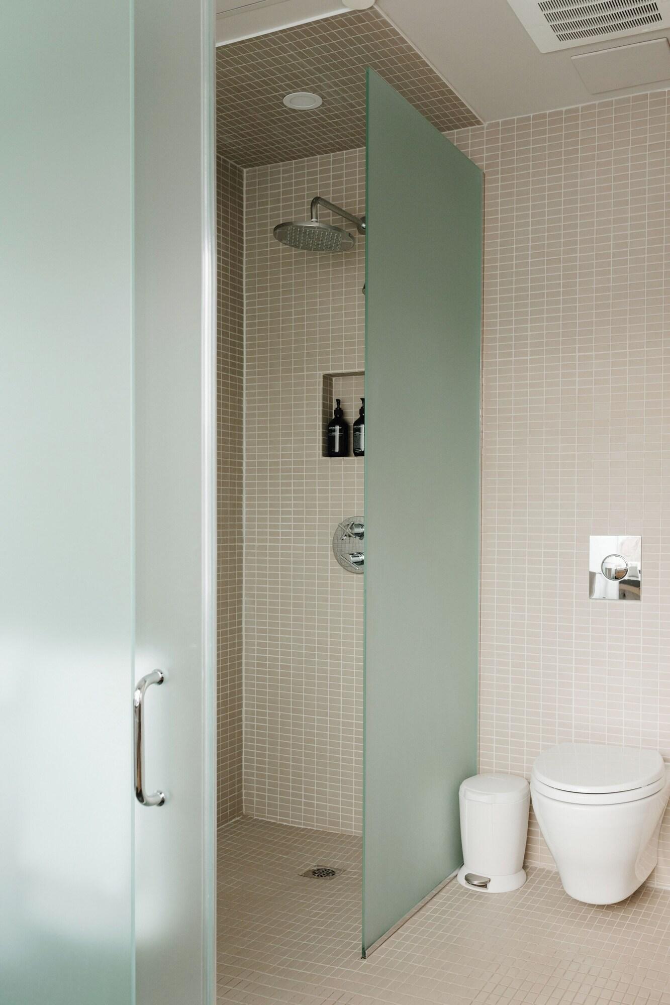 Double Queen Size Bed