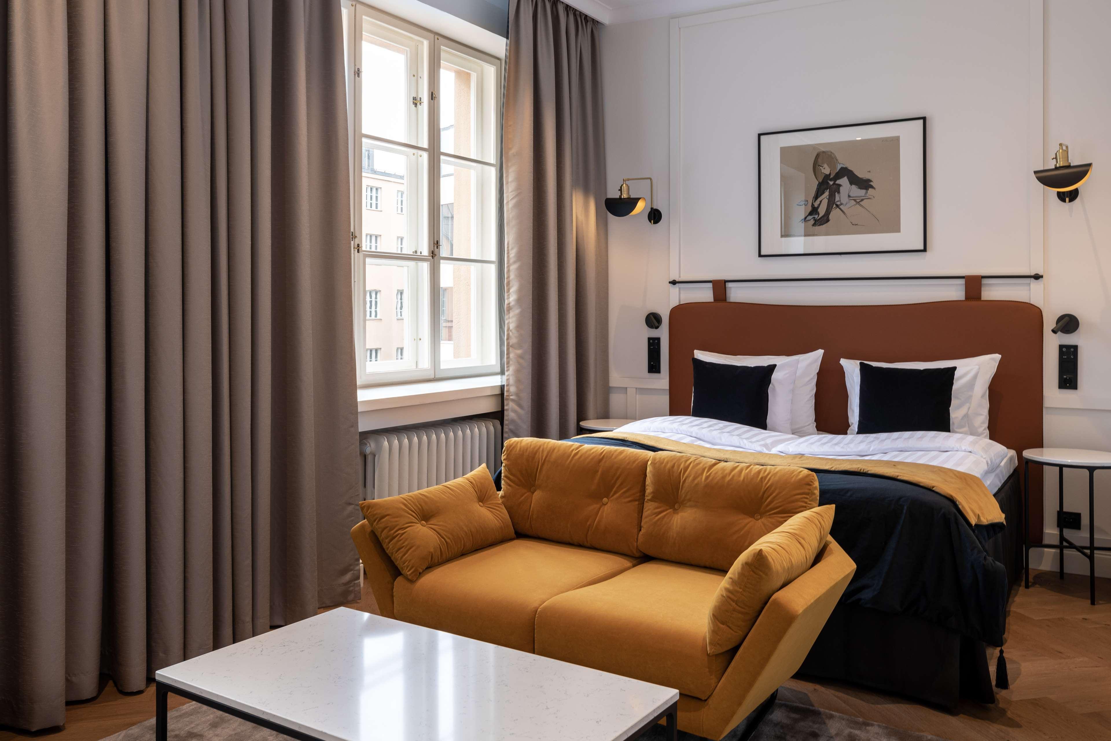 Double Single Superior King Bed