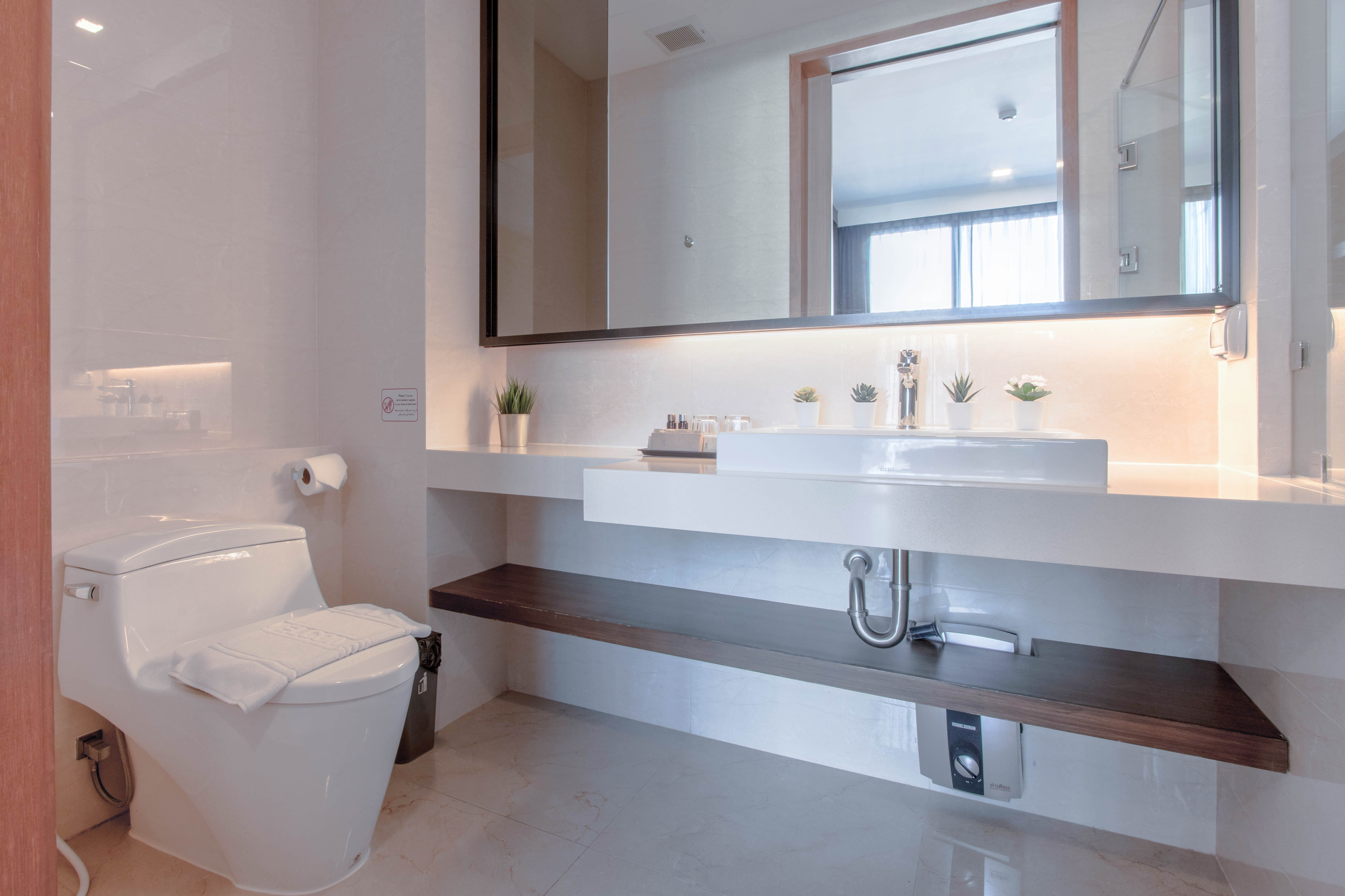 Suite Deluxe King Bed