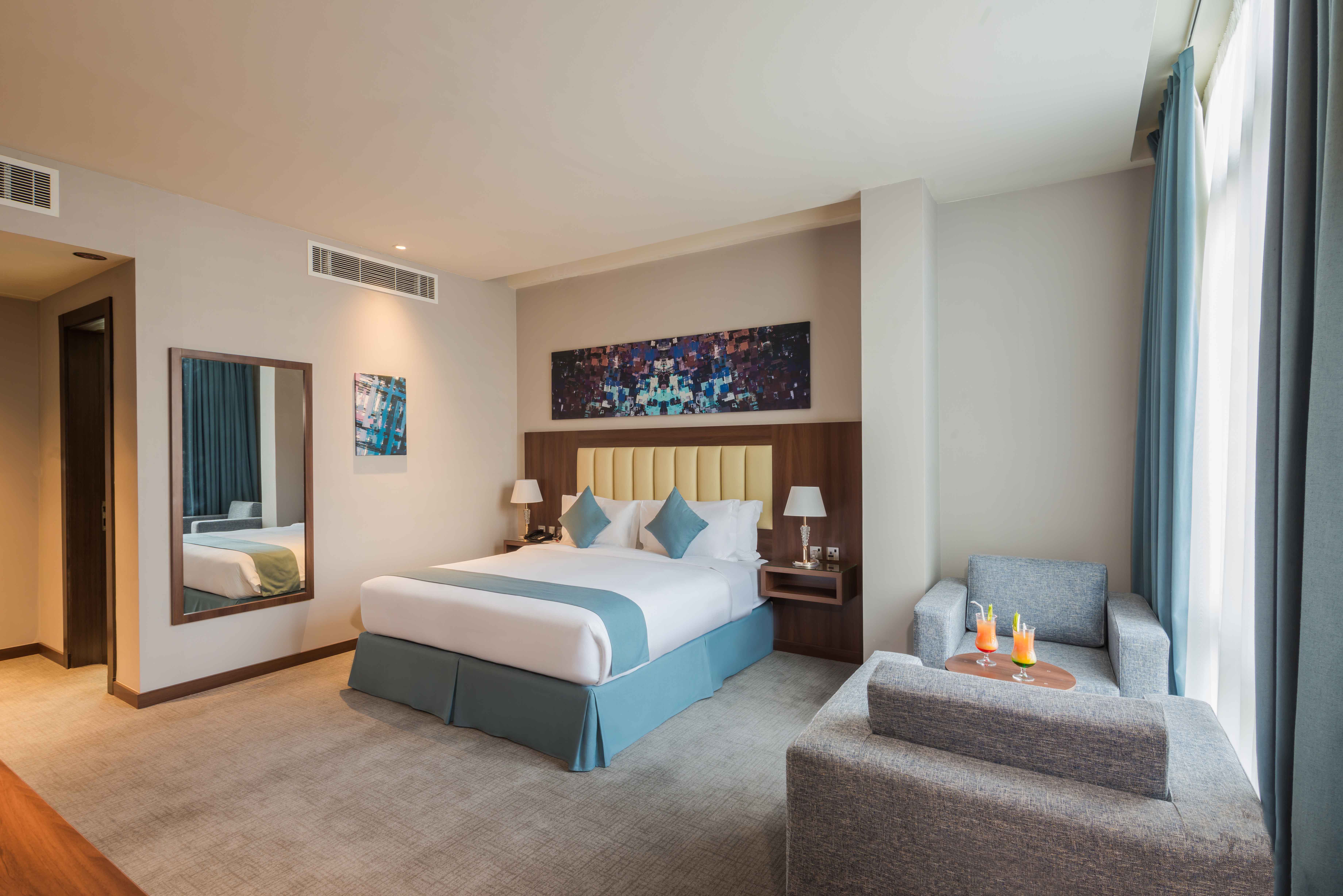 Double Deluxe One Bed