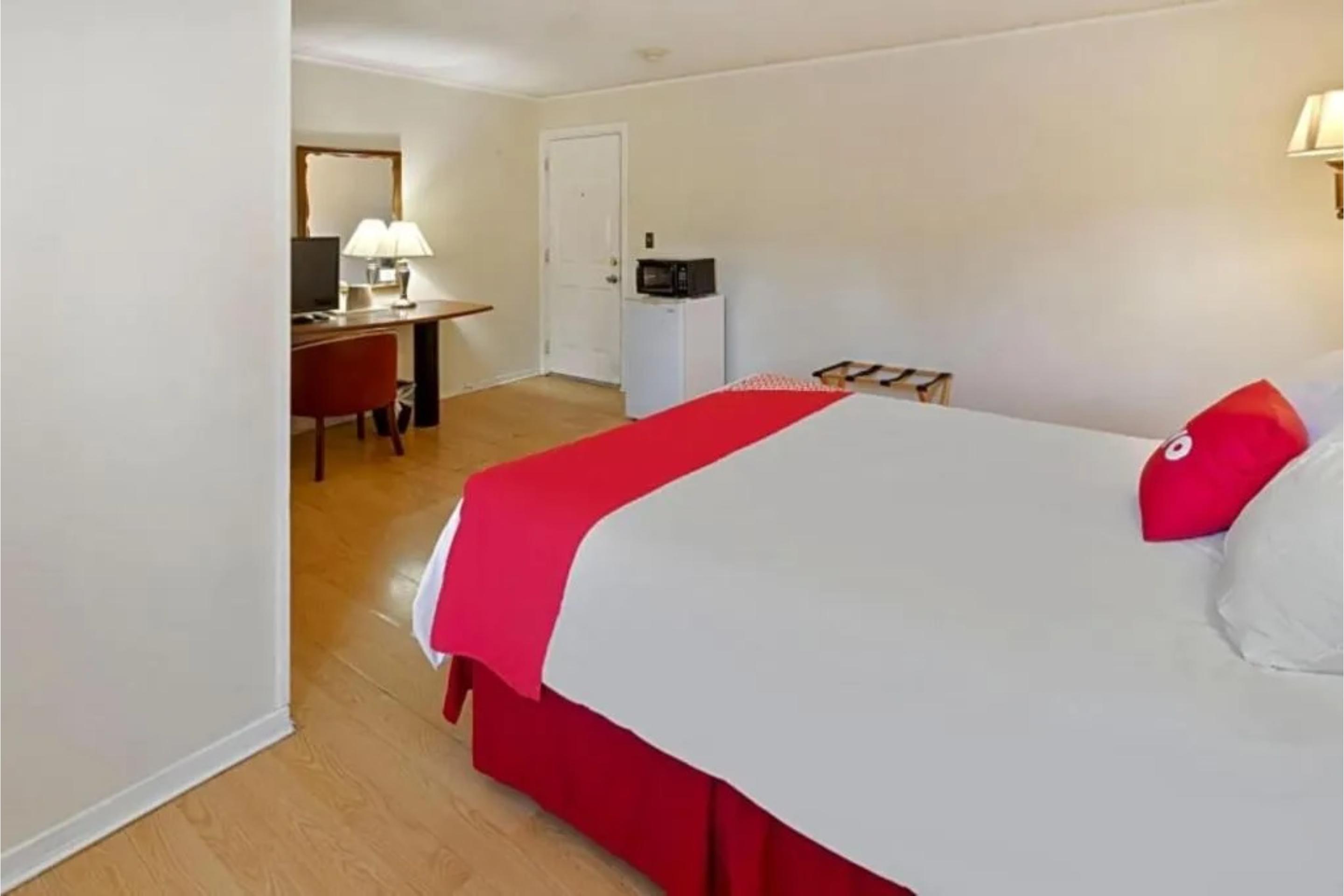 Double Queen Size Bed