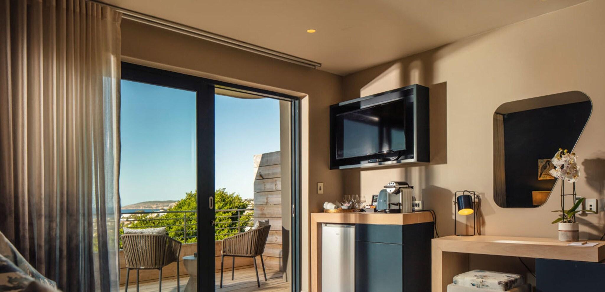 Double Sea View King Bed