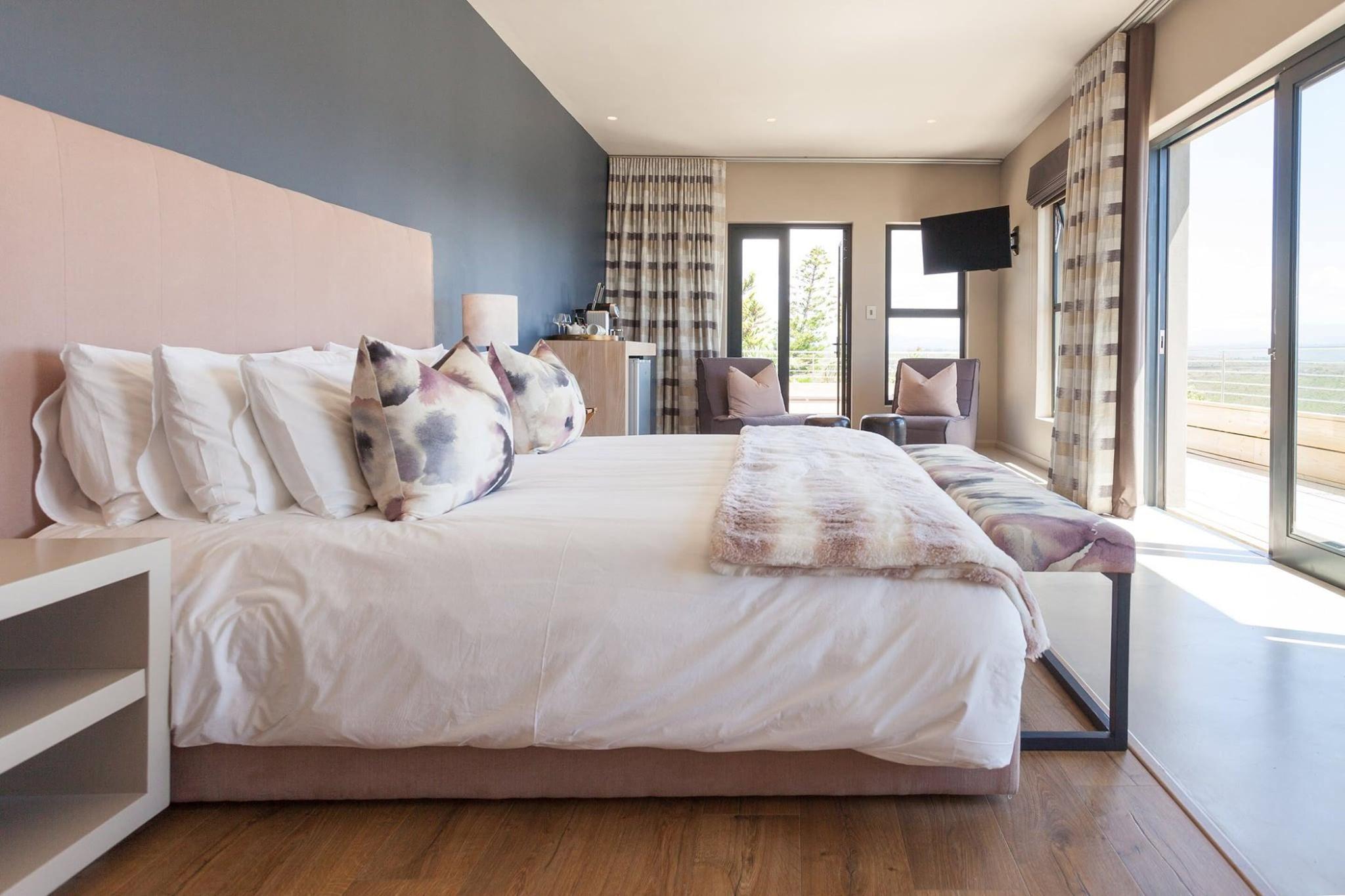 Double Deluxe King Bed