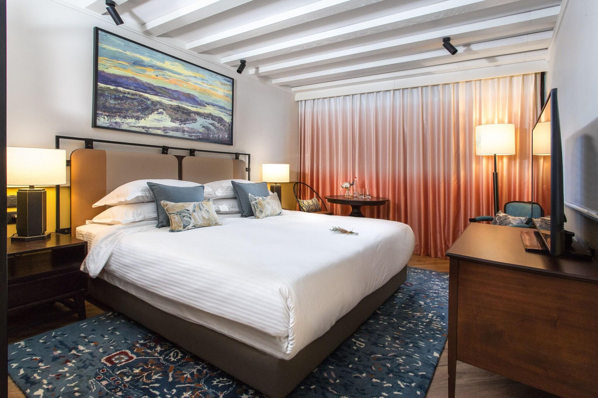 Double King Size Bed