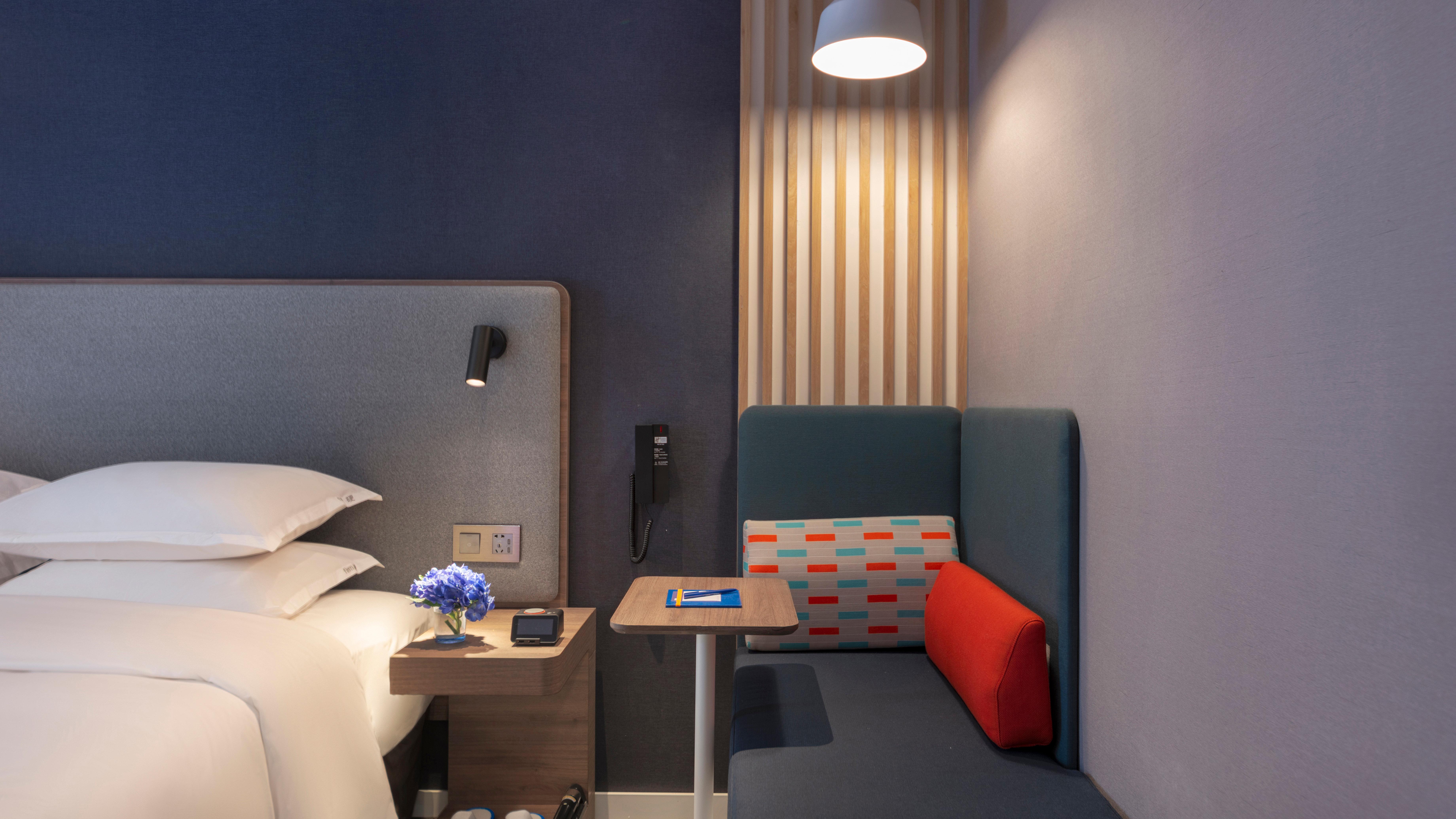 Double King Size Bed