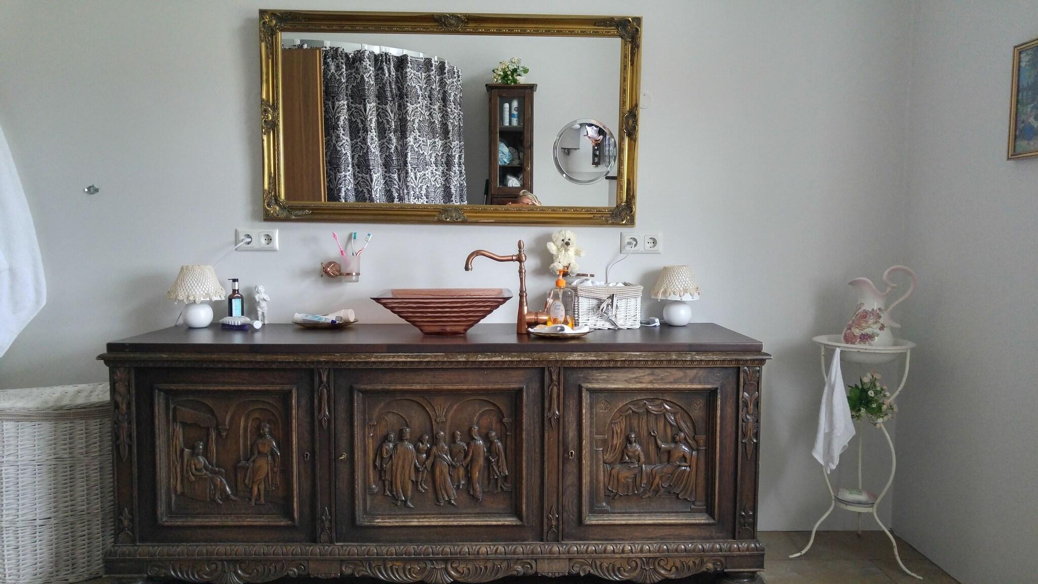 Twin with Shared Bathroom