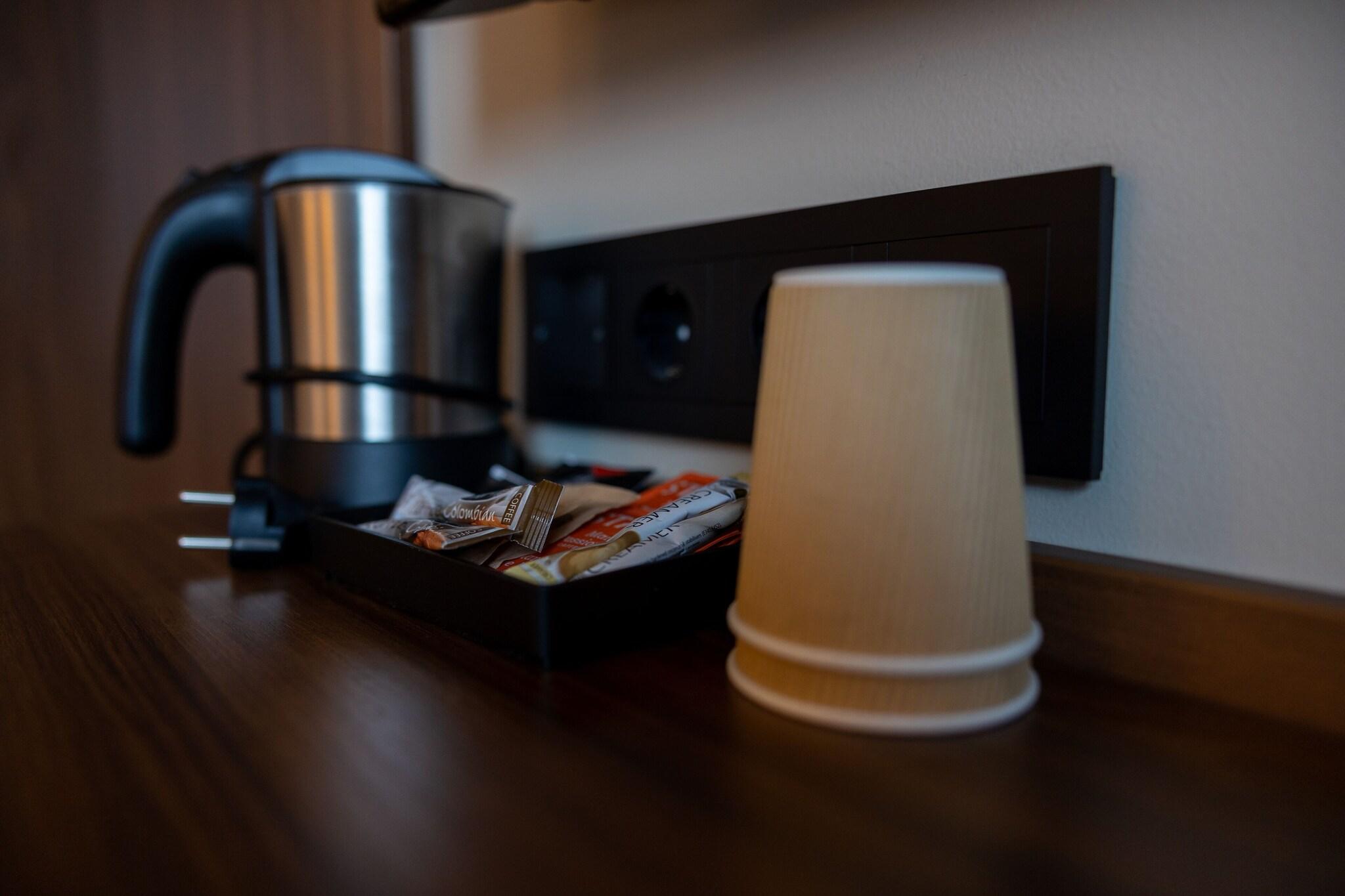 Double or Twin with Double Bed