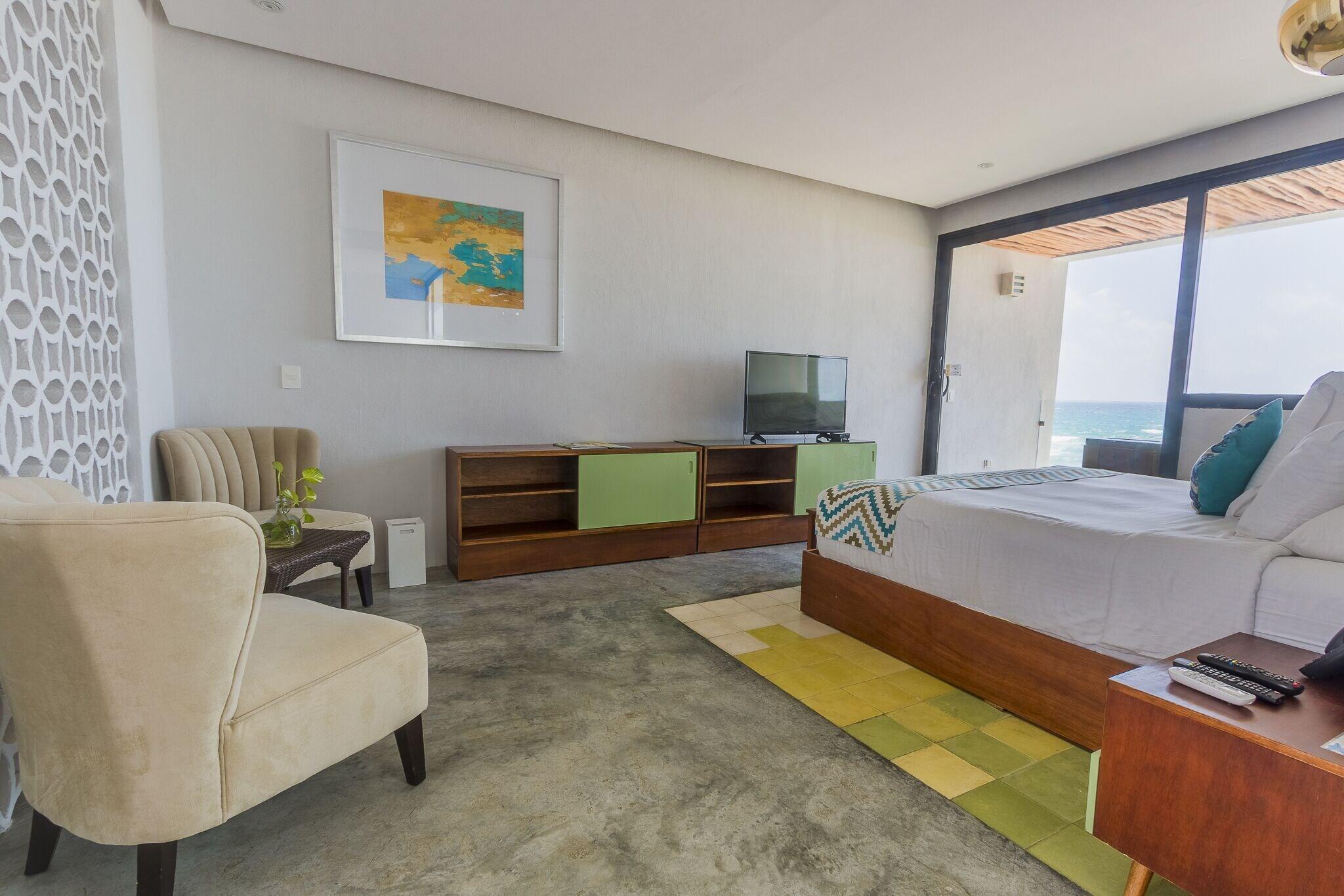 Suite Ocean View King Bed