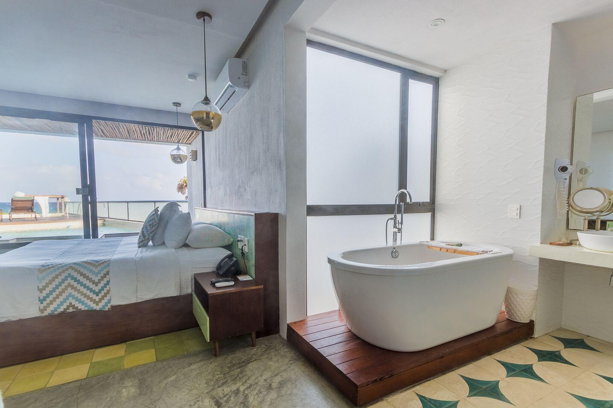 Suite Ocean View King Bed