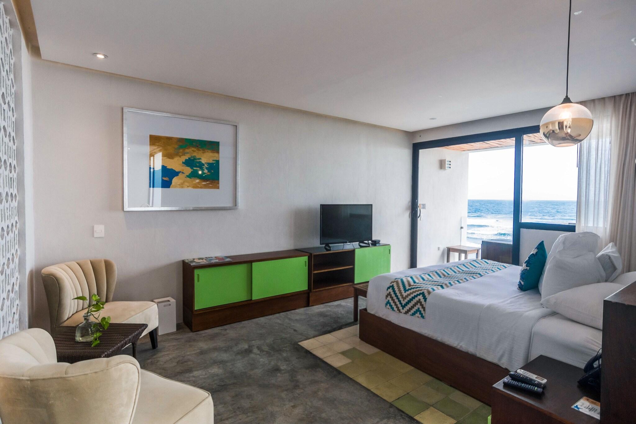 Suite Ocean View King Bed