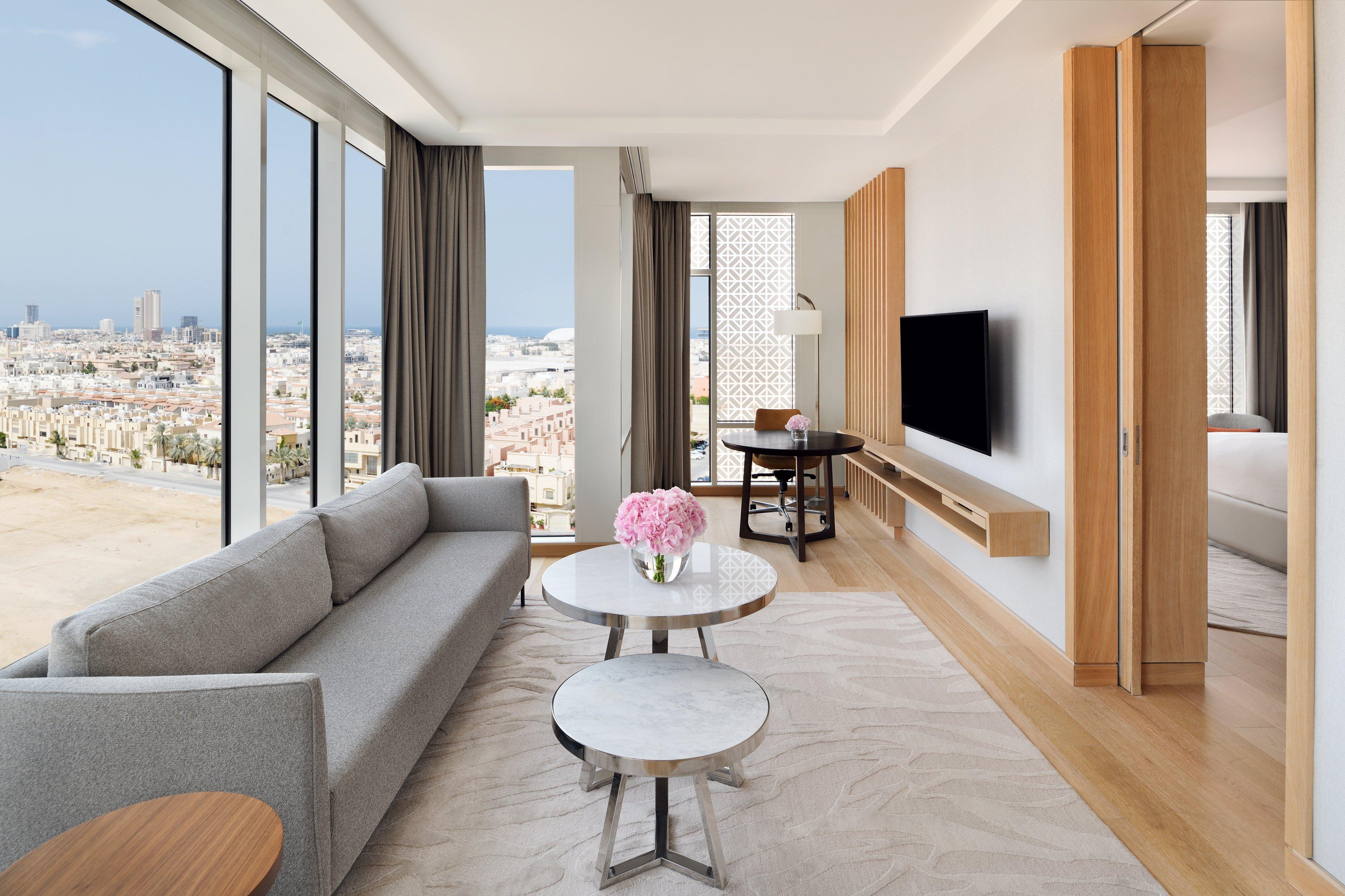 Junior Suite Club King Bed