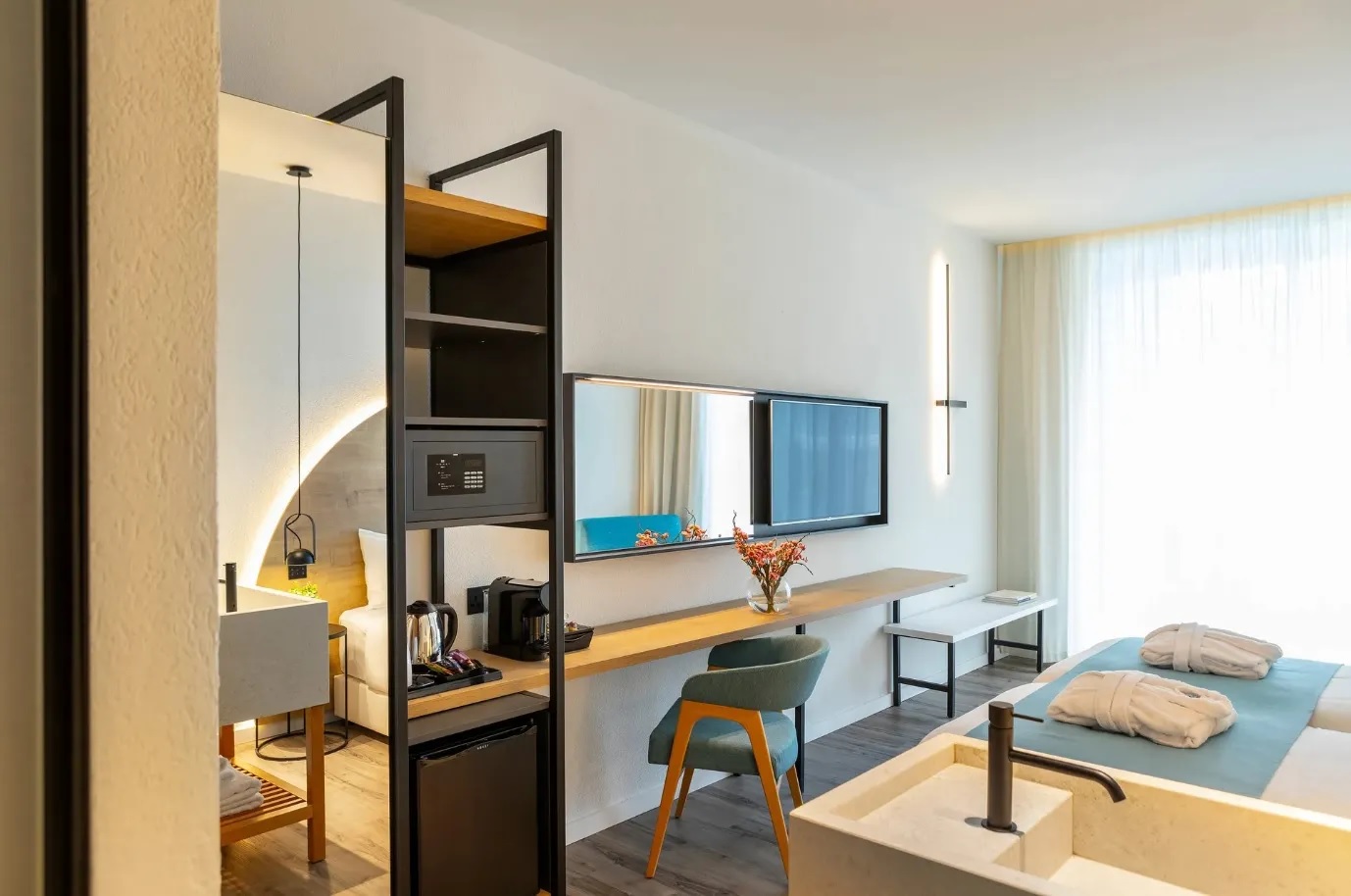 Single Superior Side Sea View