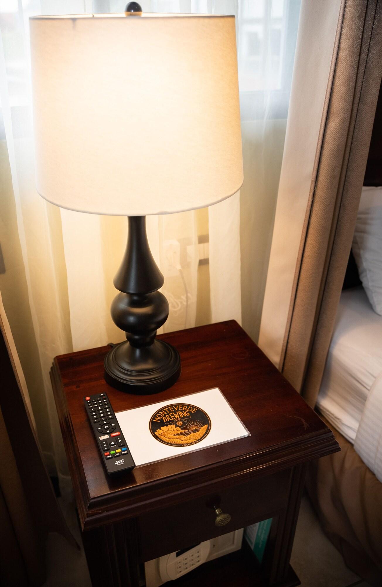 Family Room Superior Queen Bed