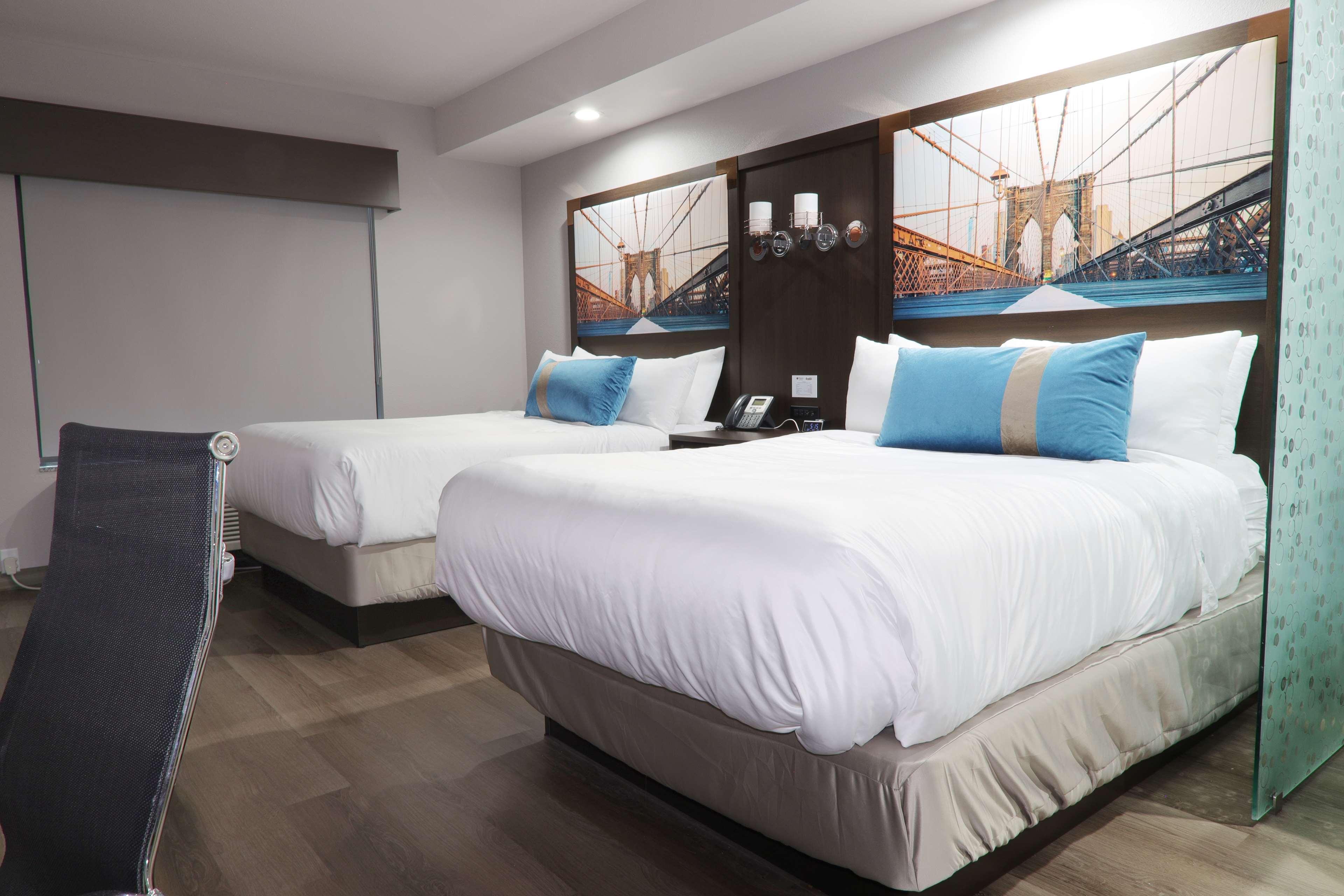 Suite Two Queen Beds