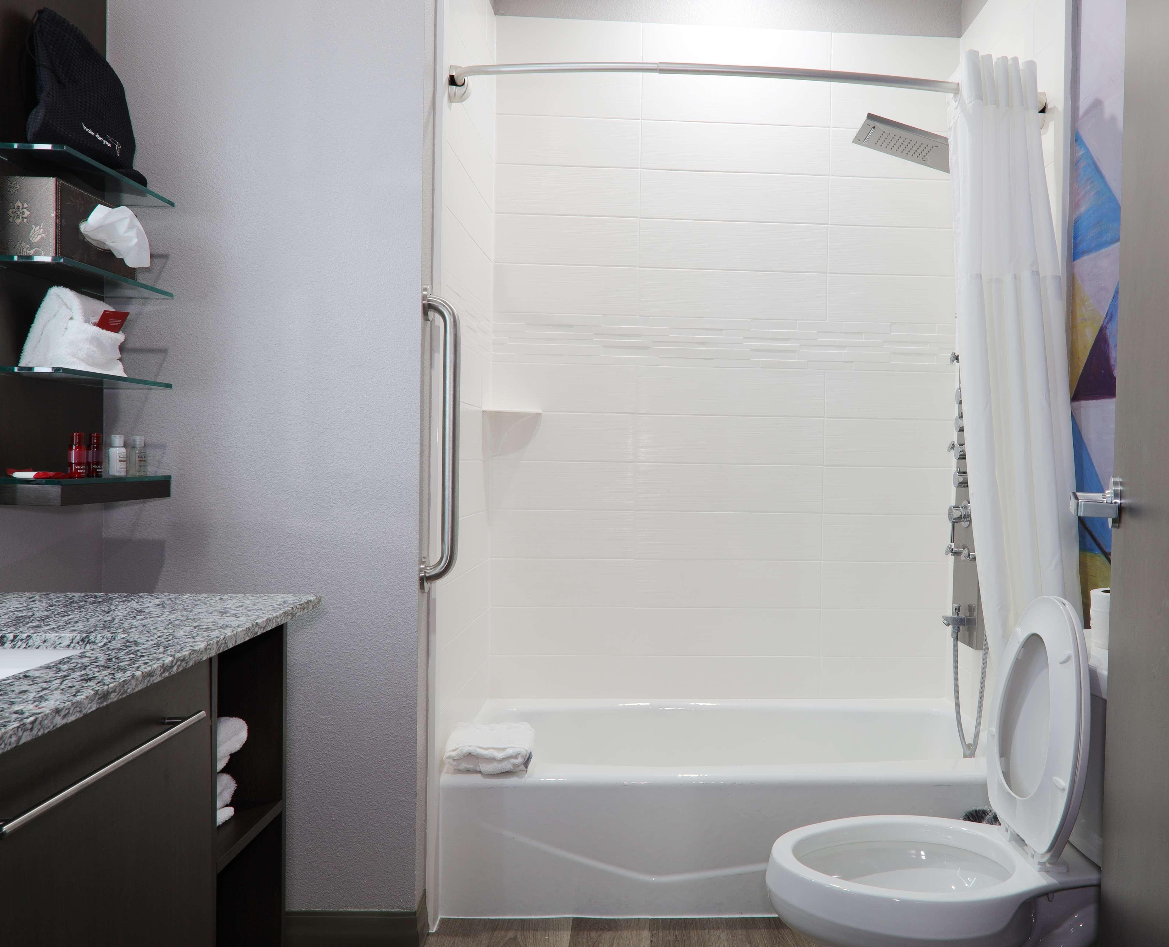 Suite Two Queen Beds