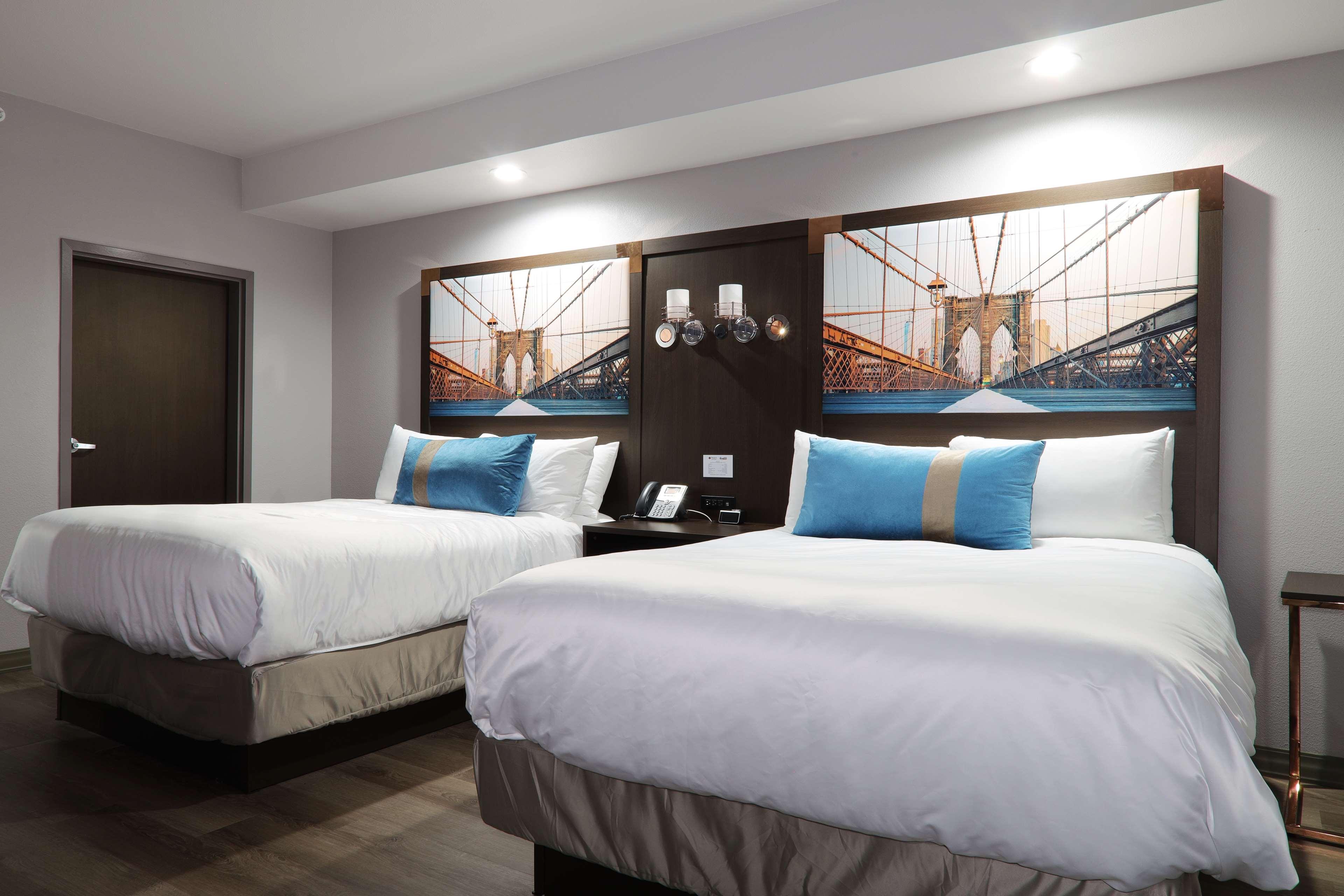 Suite Two Queen Beds